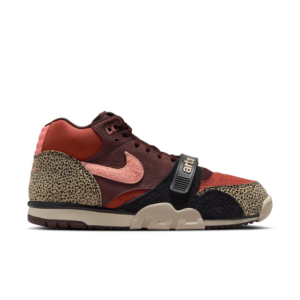 Arts-Rec x NIKE SB - AIR TRAINER 1 QS "Limestone/Pink"