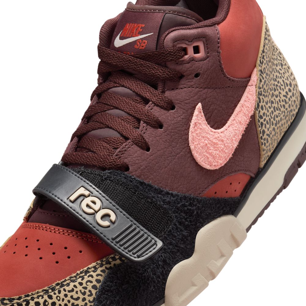 Arts-Rec x NIKE SB - AIR TRAINER 1 QS "Limestone/Pink"