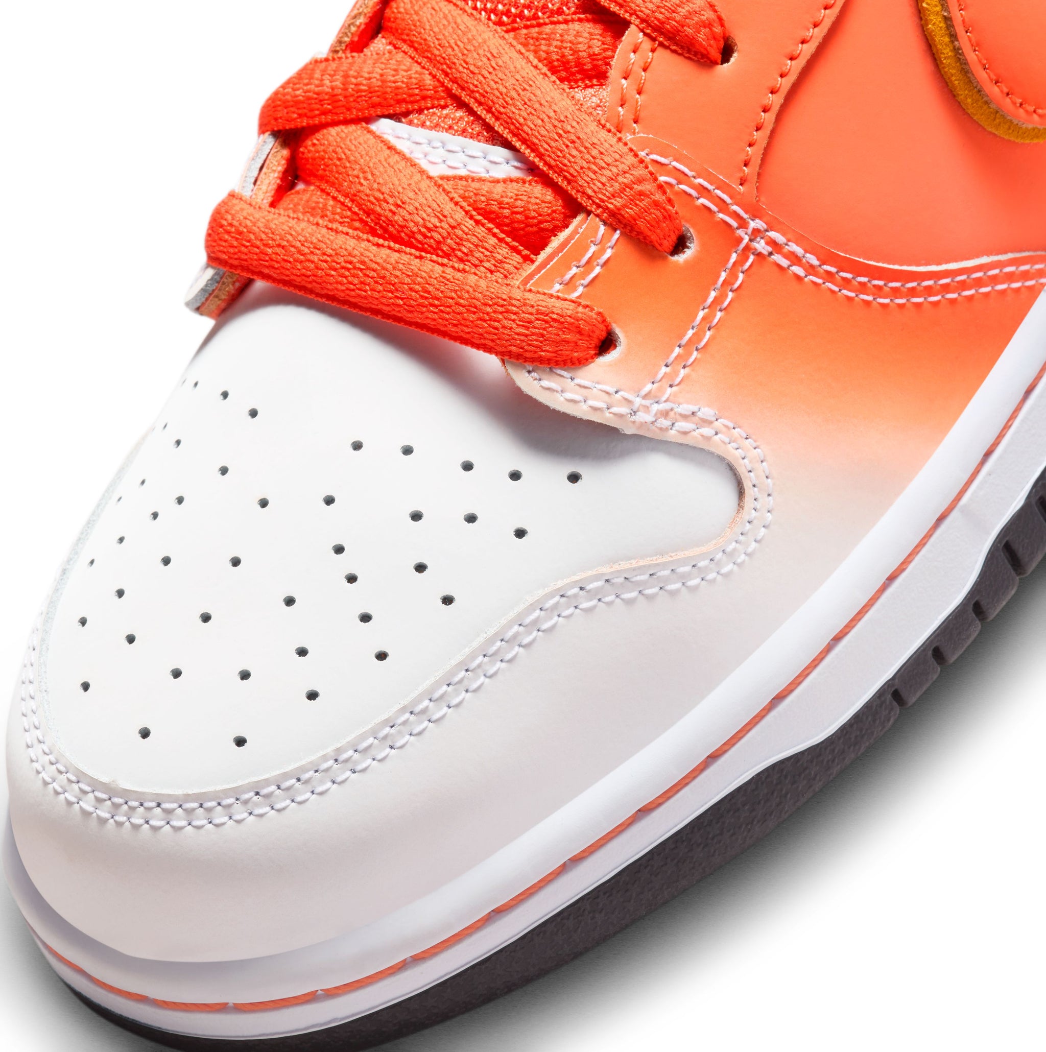 NIKE SB - Dunk High PRO “SWEET TOOTH”