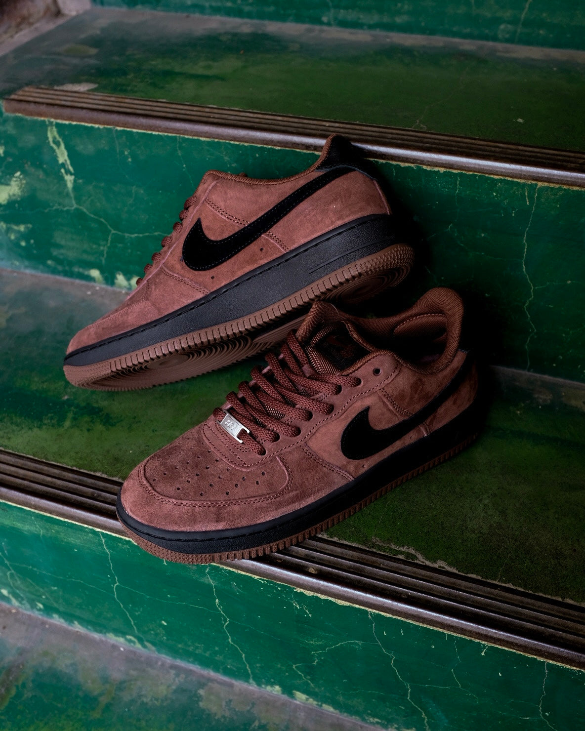 NIKE SB - AIR FORCE 1 "Light Chocolate/Black"