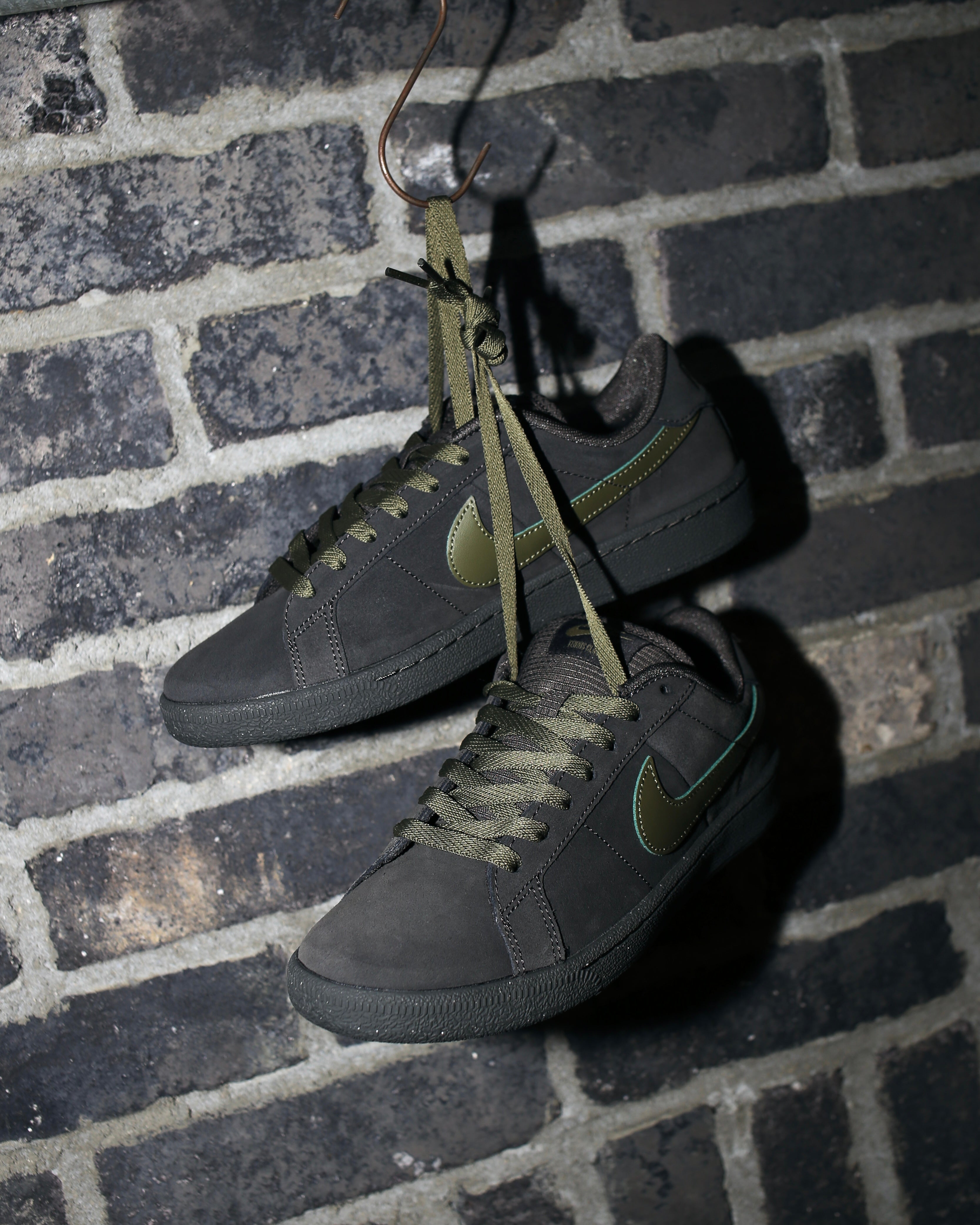 NIKE SB<br>ZOOM TENNIS CLASSIC<br>"Deep Pewter/Med Olive"