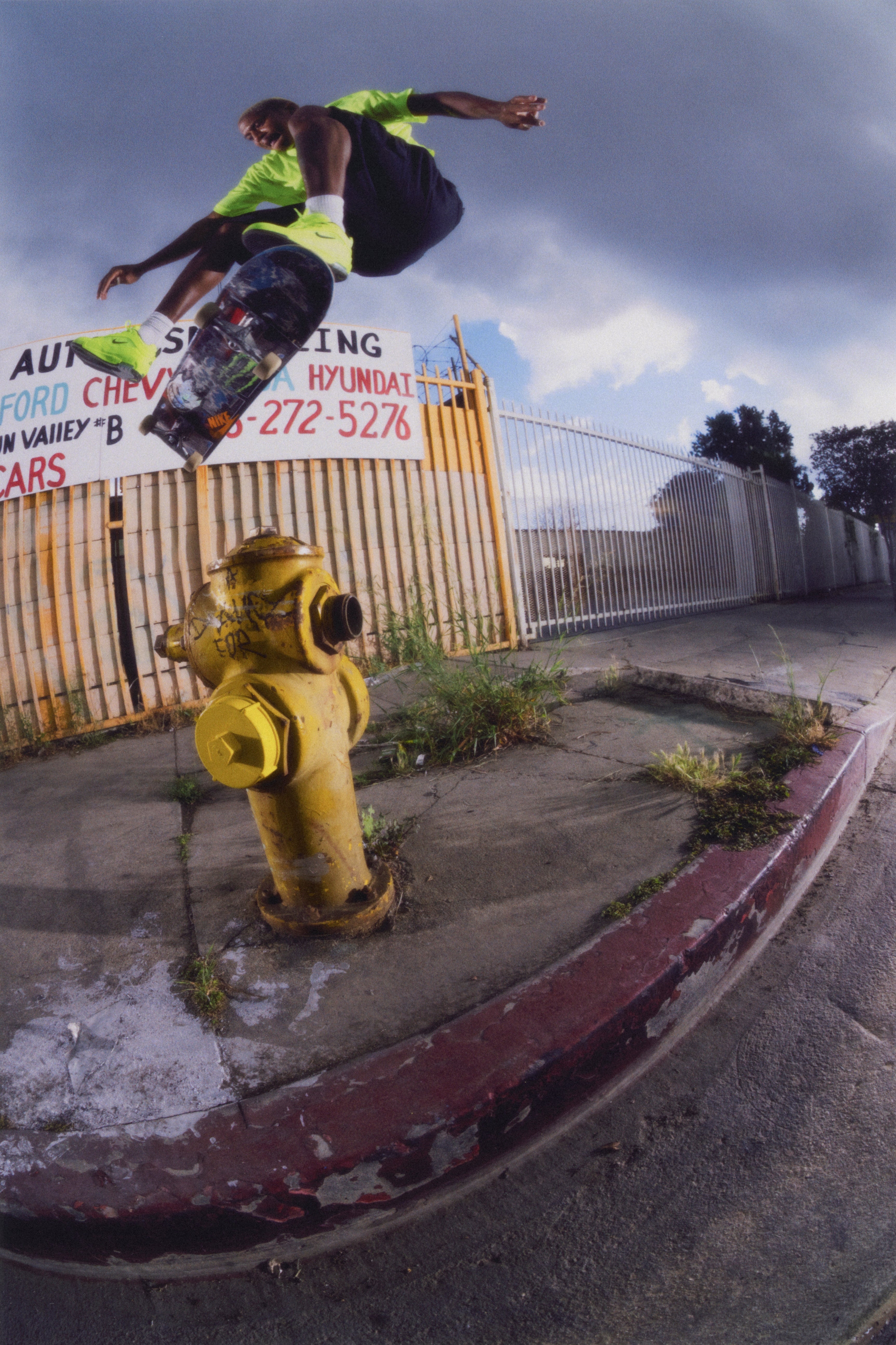 NIKE SB - ISHOD WAIR "Tennis Ball"
