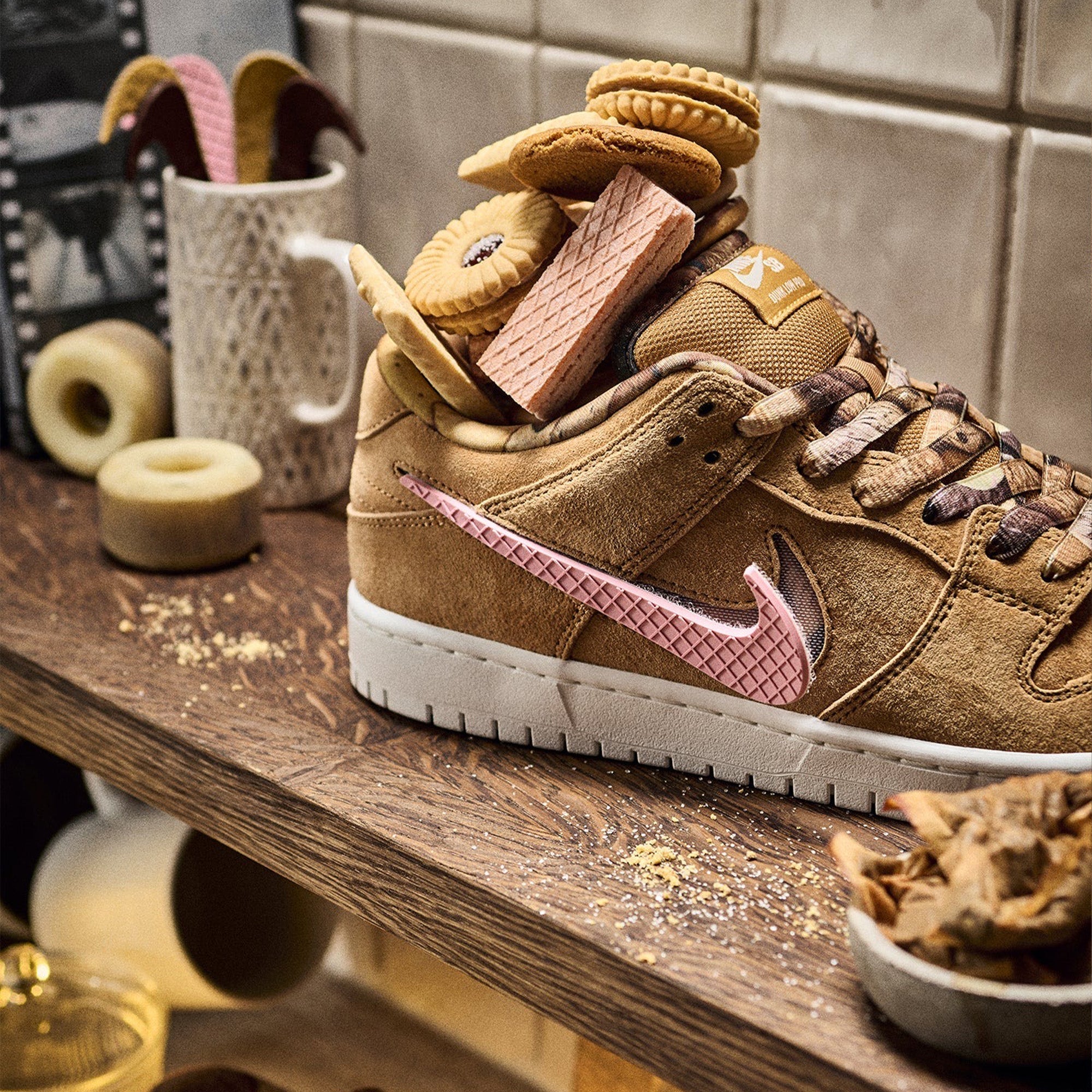 Note Manchester x Nike SB Dunk Low Pro QS "Brew&Biscuits"
