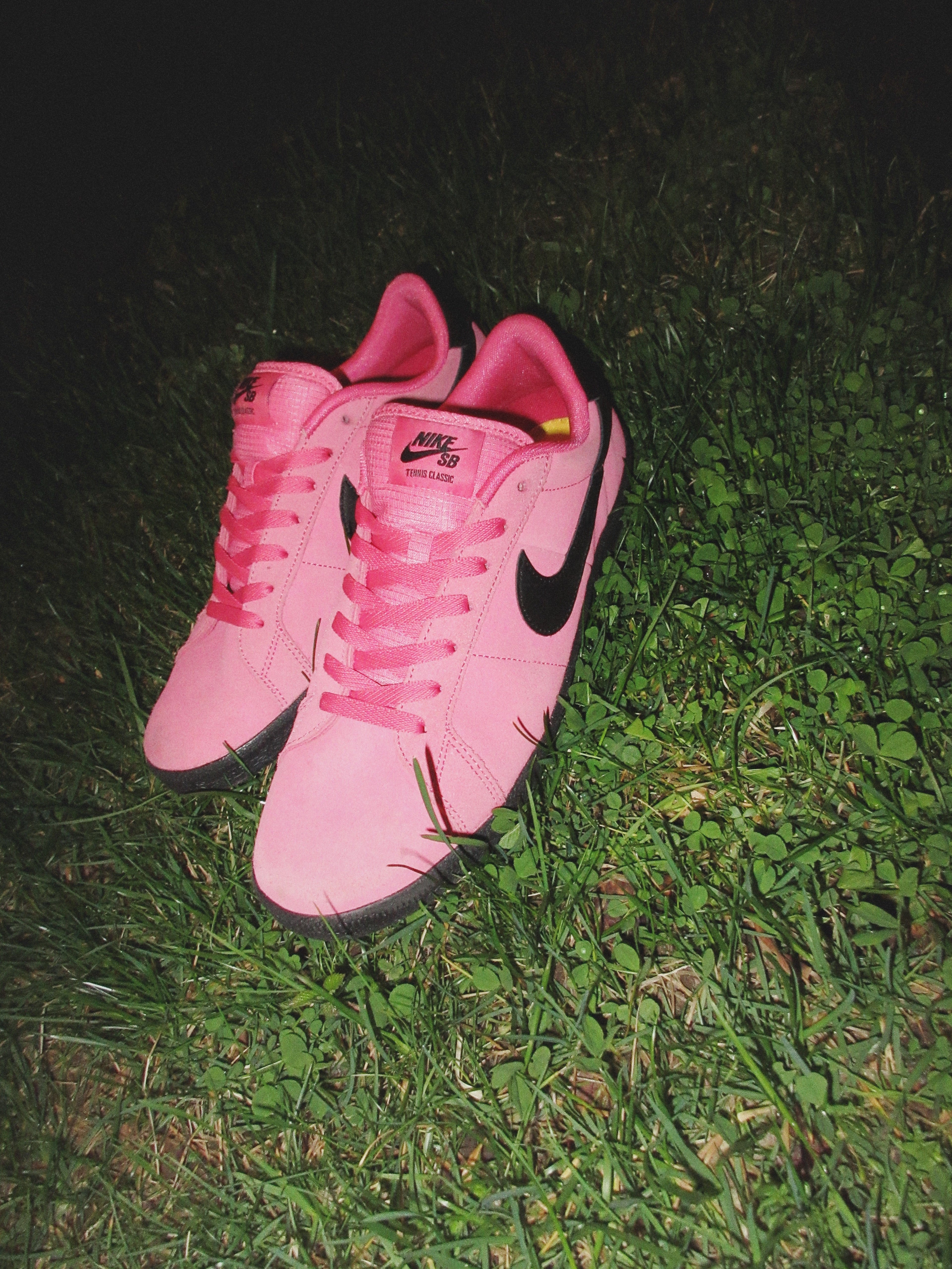 【オンライン抽選のご案内】NIKE SB "CLUB 58" FC Collection ZOOM TENNIS CLASSIC WCP "Hyper Pink/Black"