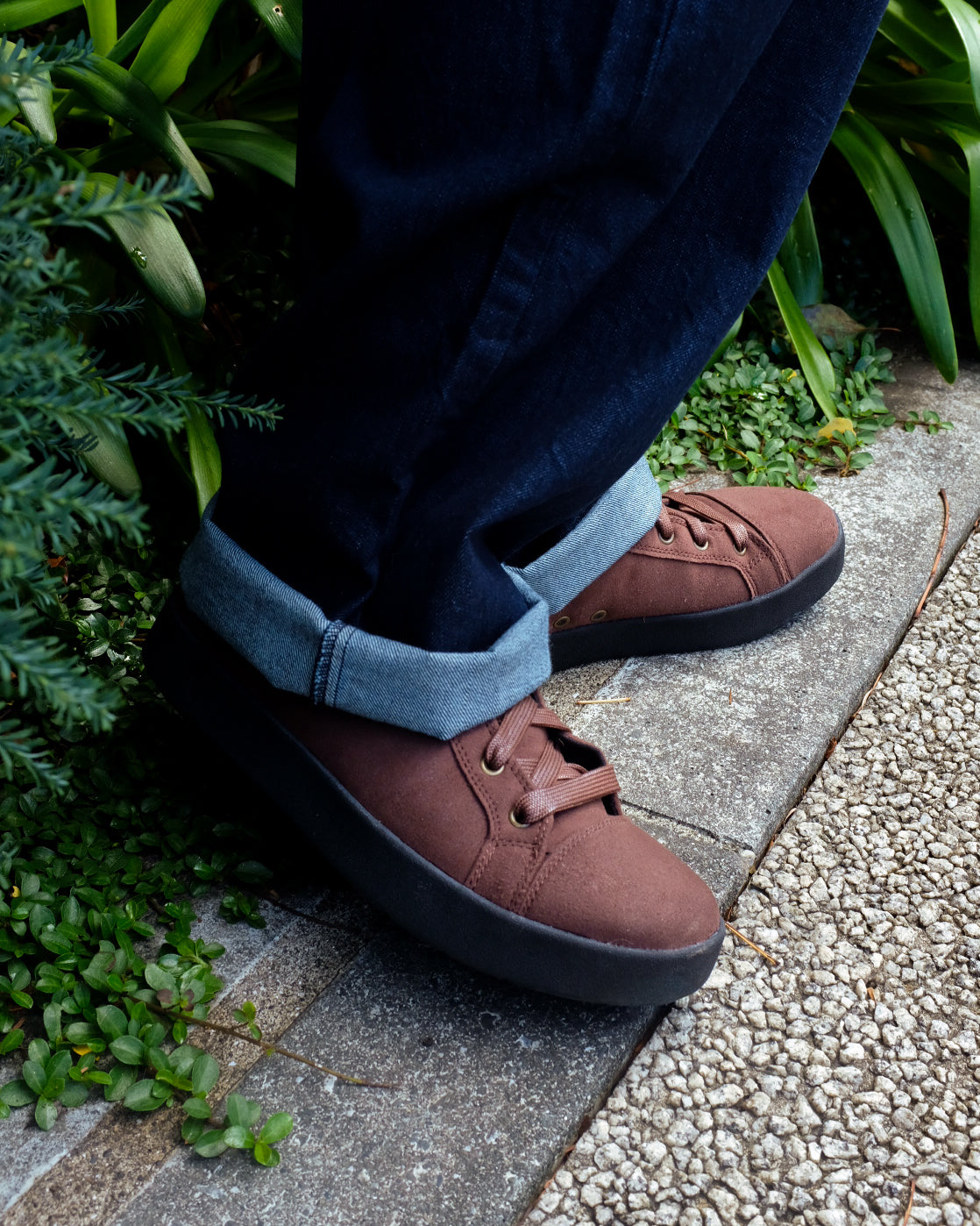 AREth - LOLL "Dark Brown Vegan Suede"