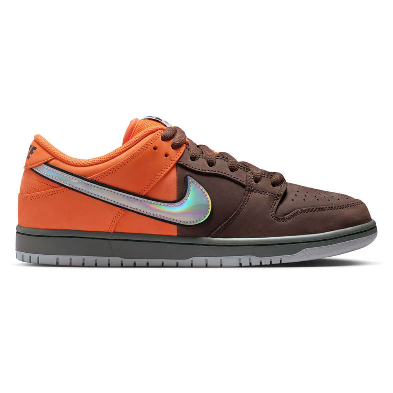 NIKE SB - DUNK LOW PRO PRM "MUNI FAST PASS APRIL"