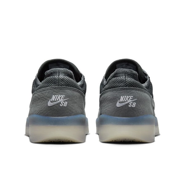NIKE SB - PS8 "Grey/Anthracite/Wolf Grey/metallic Silver"