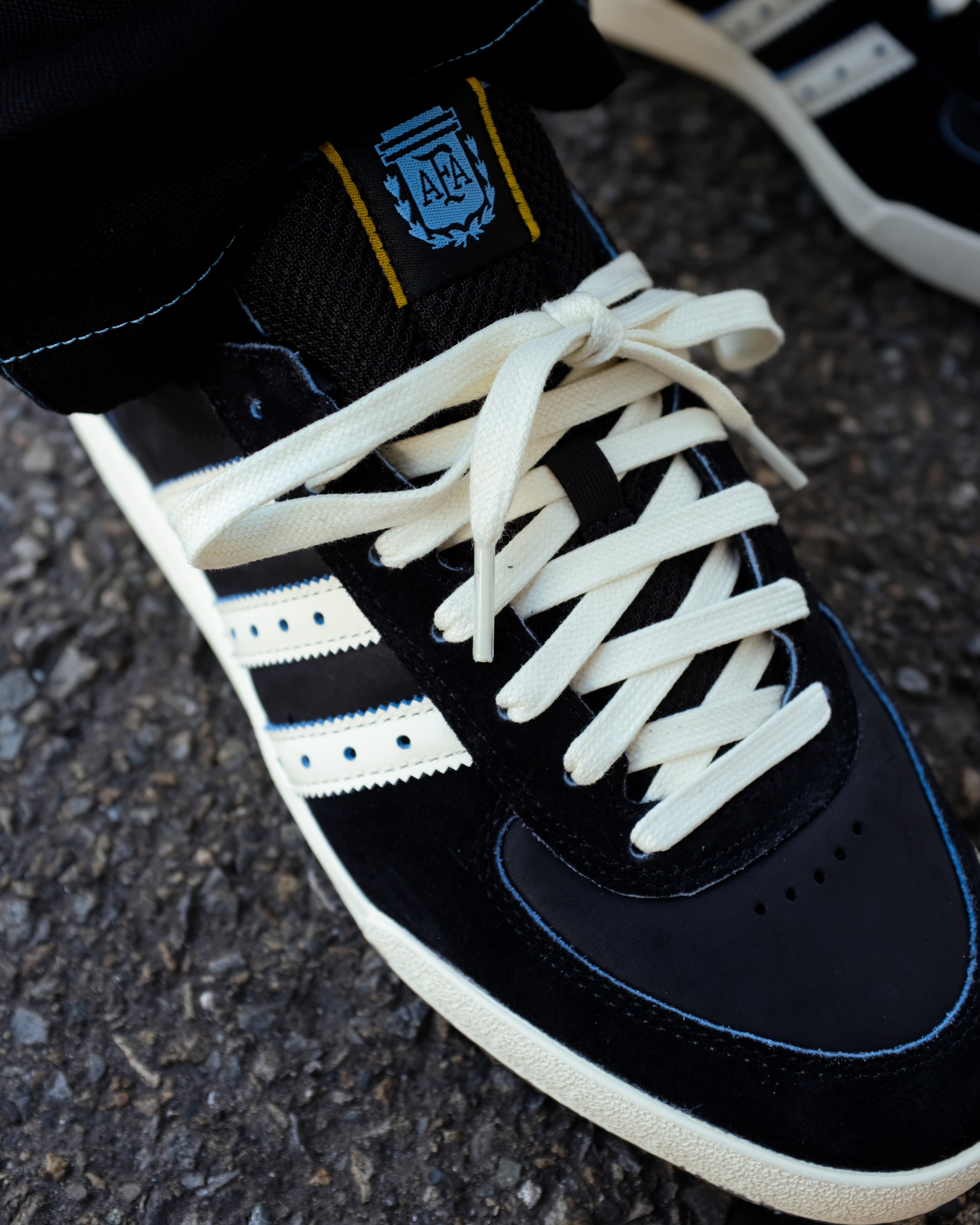 ADIDAS SKATEBOARDING - GLENBURN x THRASHER  "Black/White"