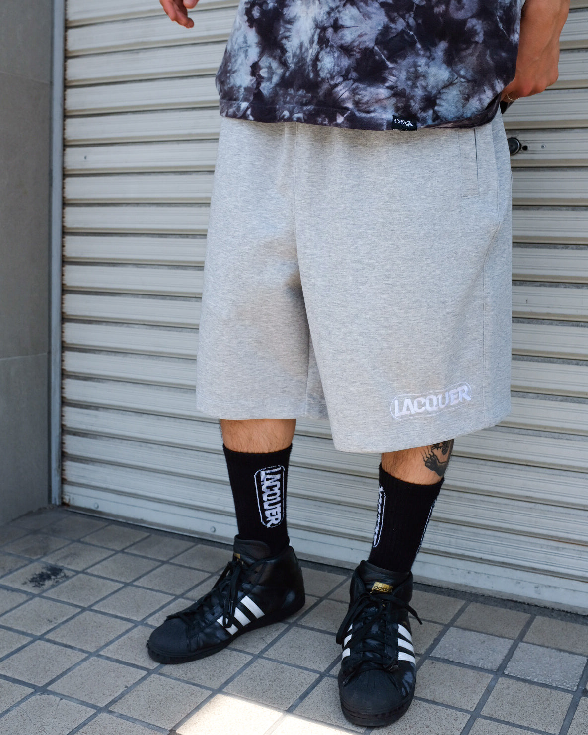 LACQUER - Embroidery Sweat Short "Grey"