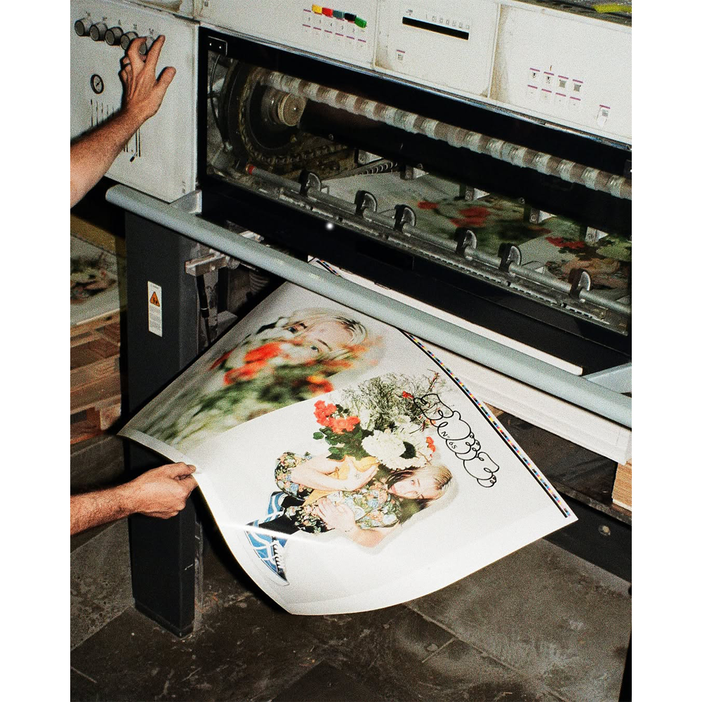 SNEEZE MAGAZINE - Sneeze N°65 FALL 2025 Issue "the in broom issue"