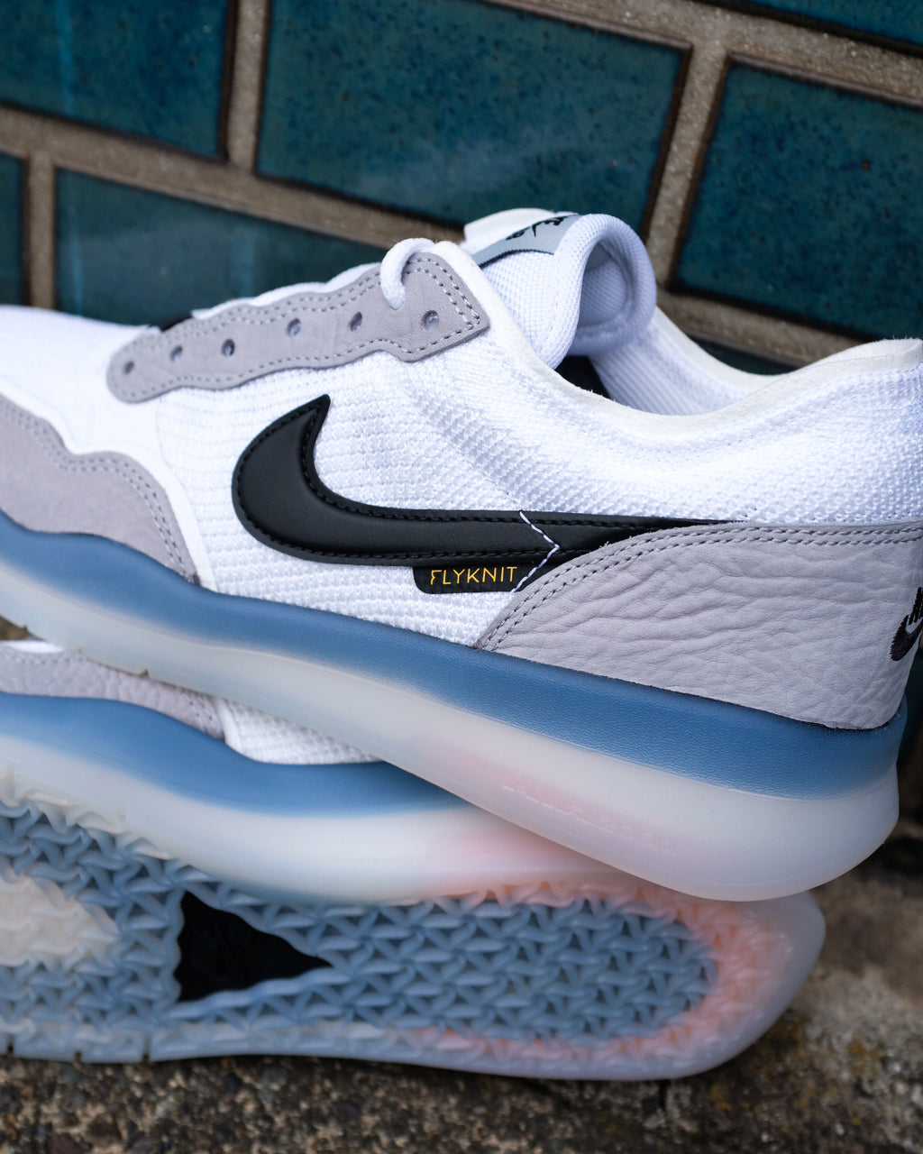 NIKE SB - PS8 "Wolf Grey/Black"