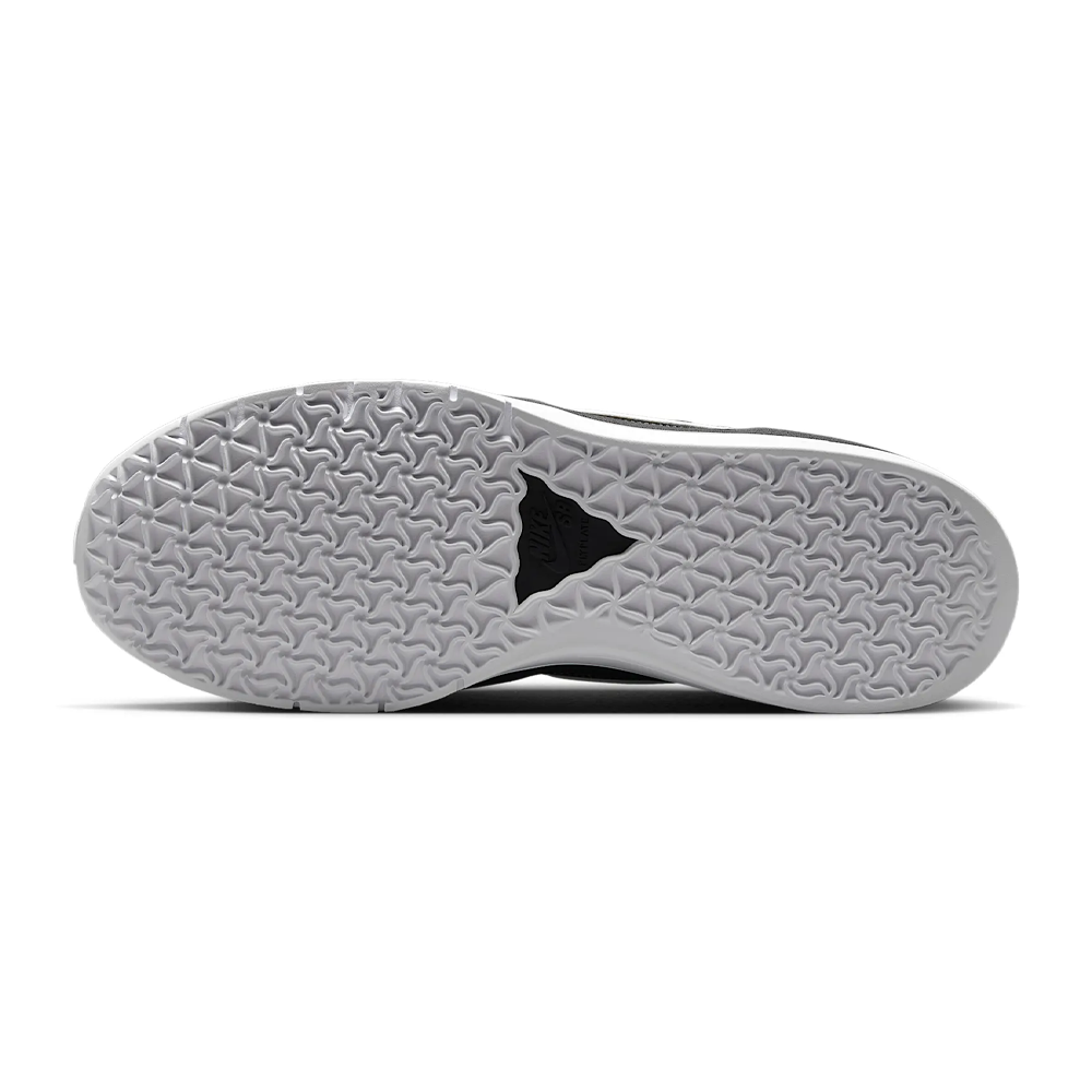NIKE SB - PS8 "Black/White"