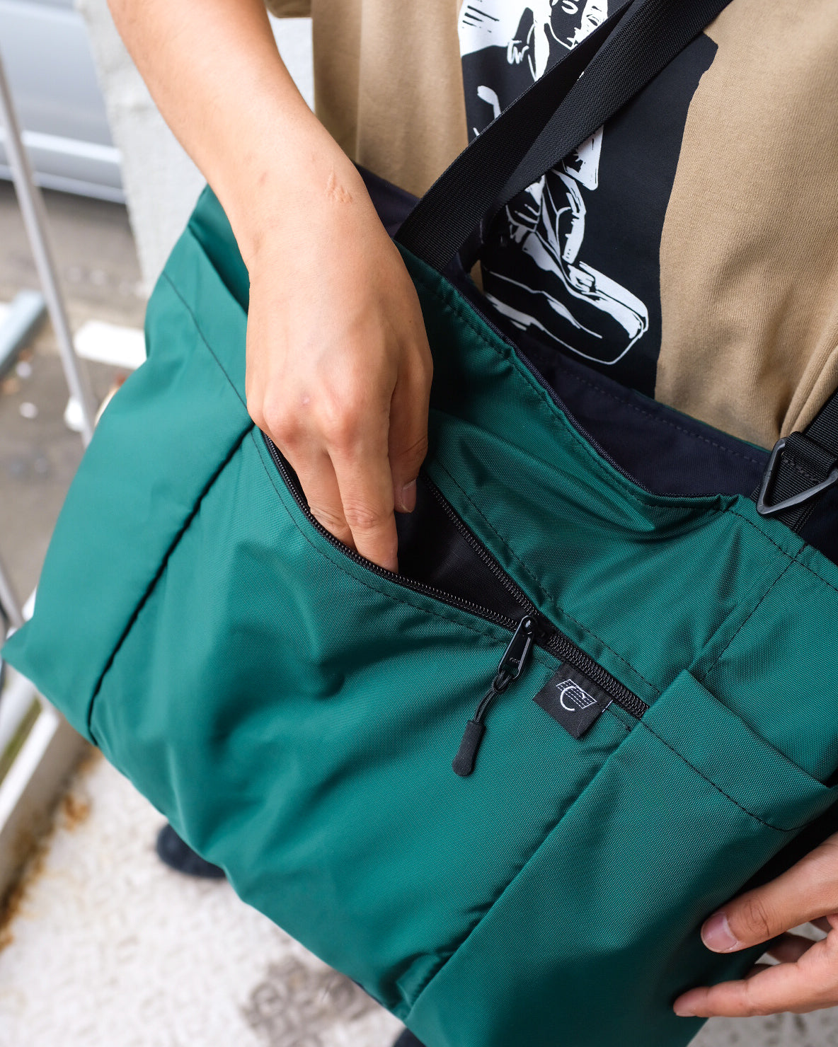 COMA - Zip Tote bag "Hunter / Navy"