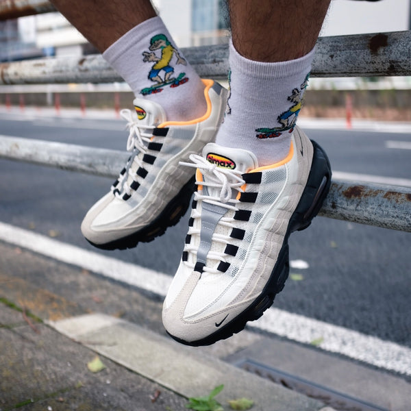 NIKE SB - "CLUB 58" FC Collection AIR MAX 95 WCP "Sail/Black-Laser Orange"