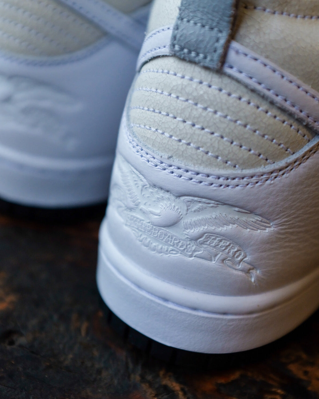 ANTI HERO x NIKE SB - DUNK HIGH QS