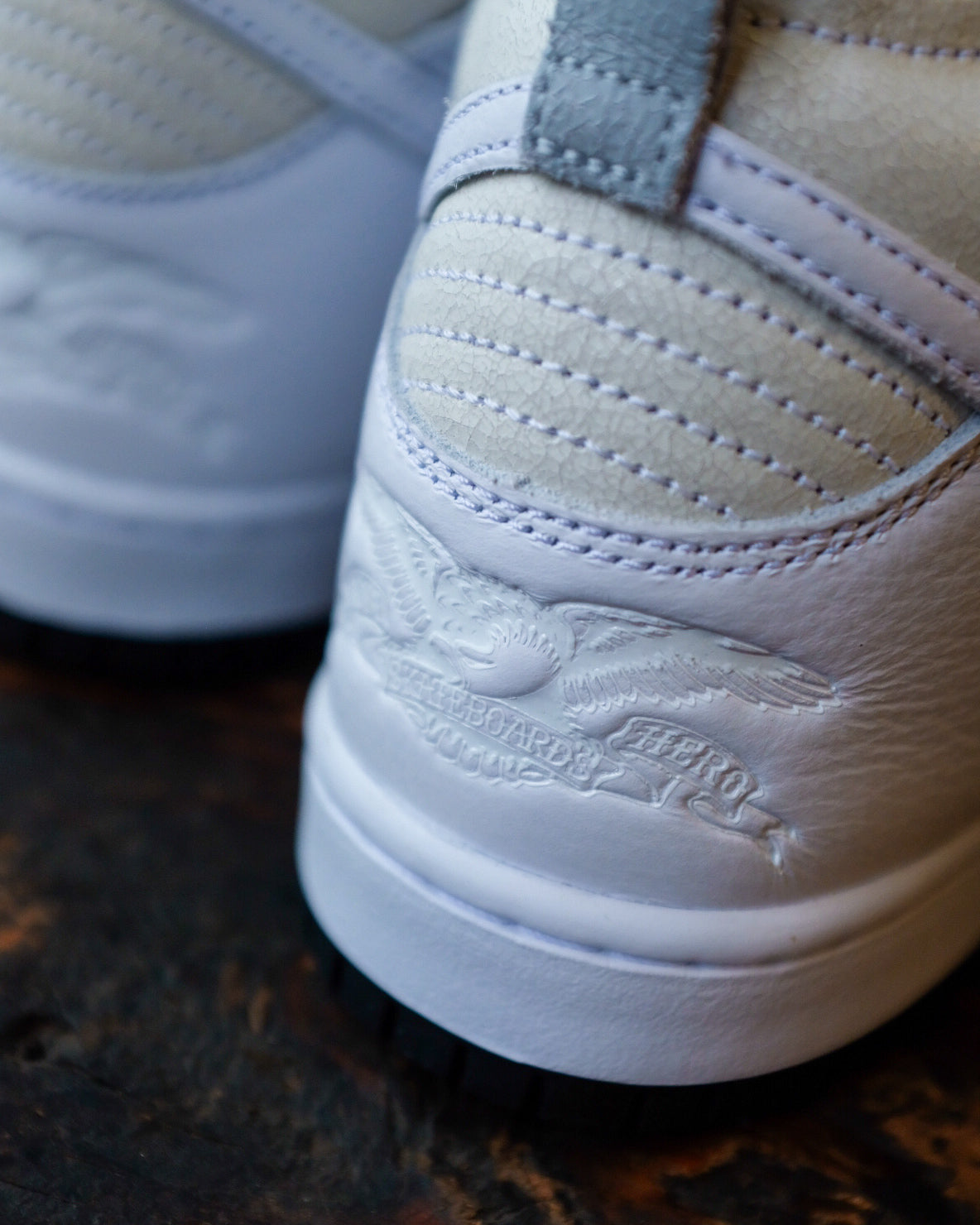 ANTI HERO x NIKE SB - DUNK HIGH QS