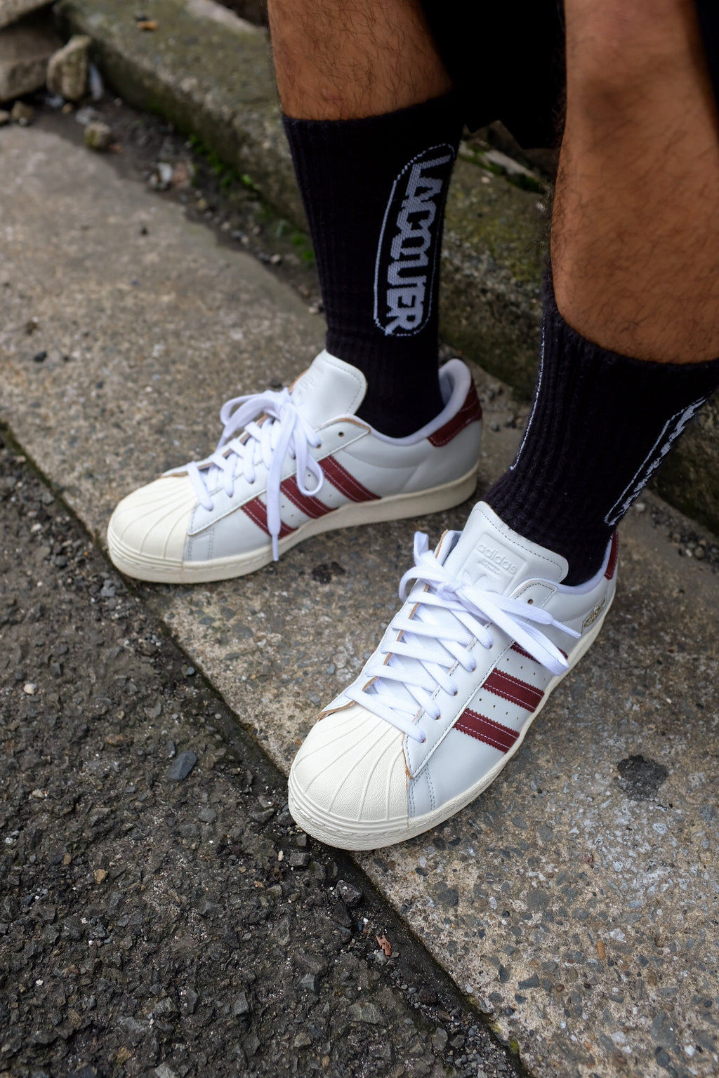 ADIDAS SKATEBOARDING - SUPERSTAR 80 ADV "Crystal White / Shadow Red"