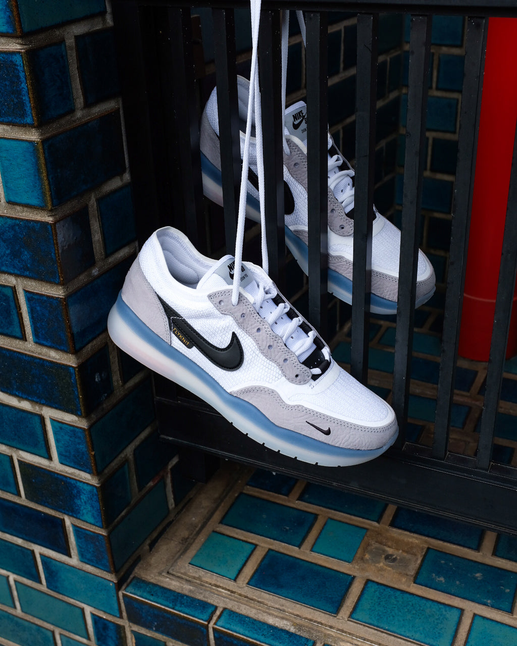 NIKE SB - PS8 "Wolf Grey/Black"