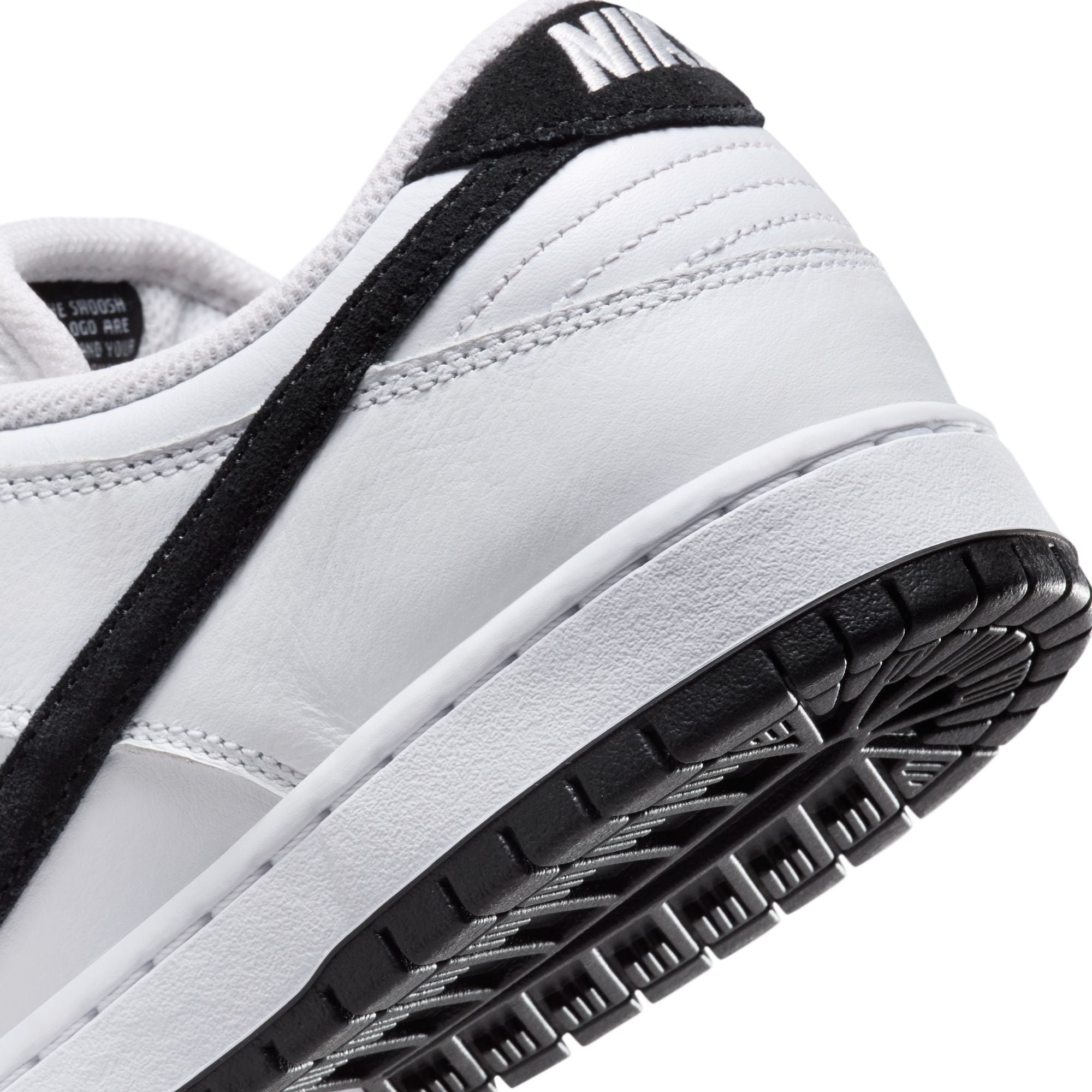 NIKE SB  - DUNK LOW PRO "White/Black"