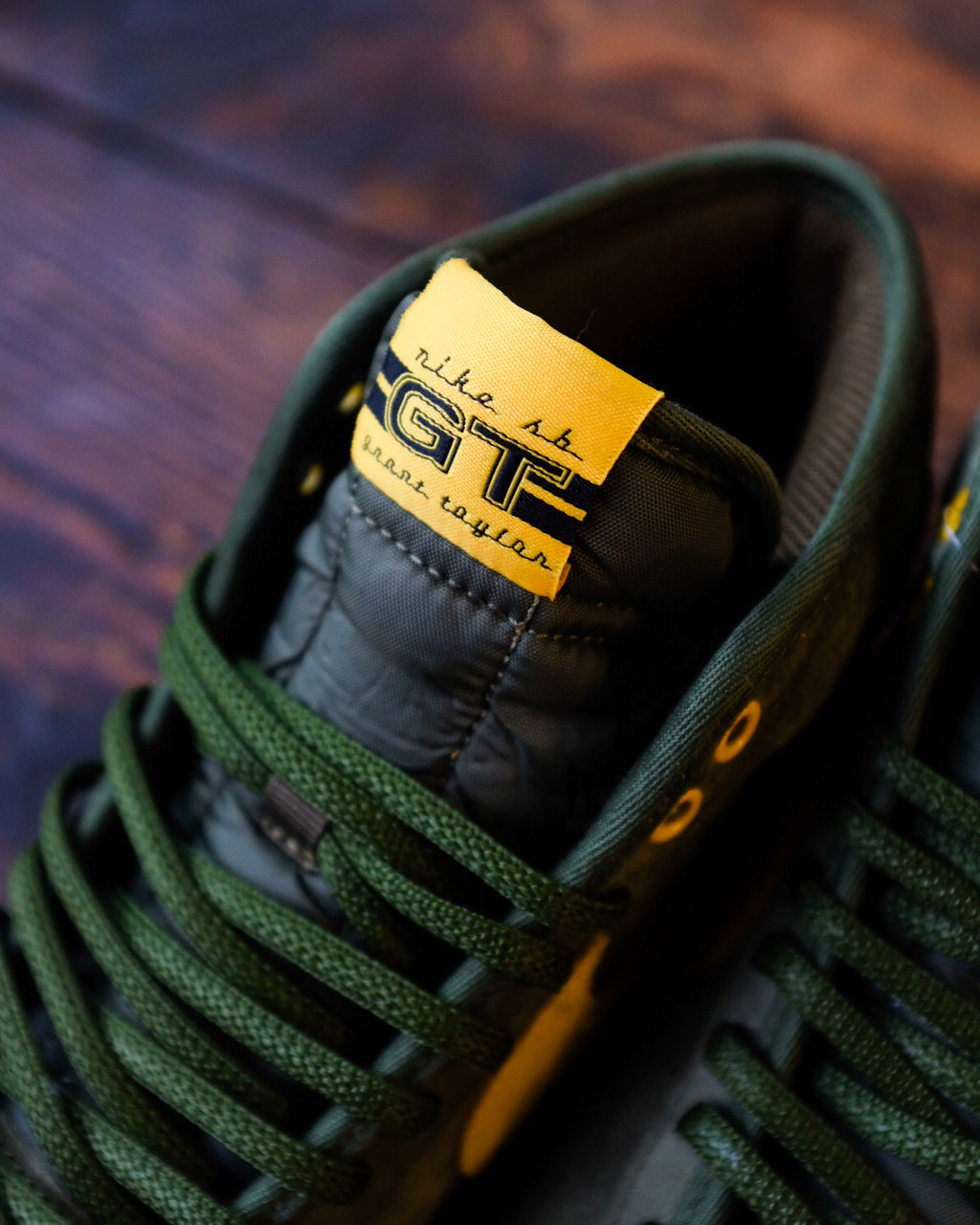 ANTI HERO x NIKE SB - ZOOM BLAZER MID QS