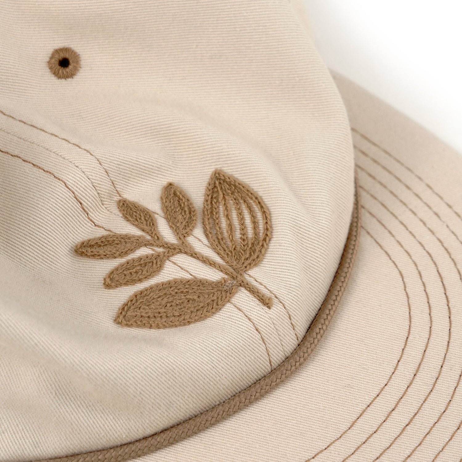 MAGENTA SKATEBOARDS - AMIRAL 6P HAT "Natural"