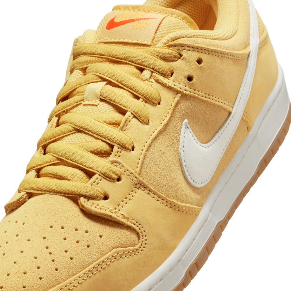 NIKE SB - DUNK LOW PRO ISO “Saturn Gold” – Lacquer