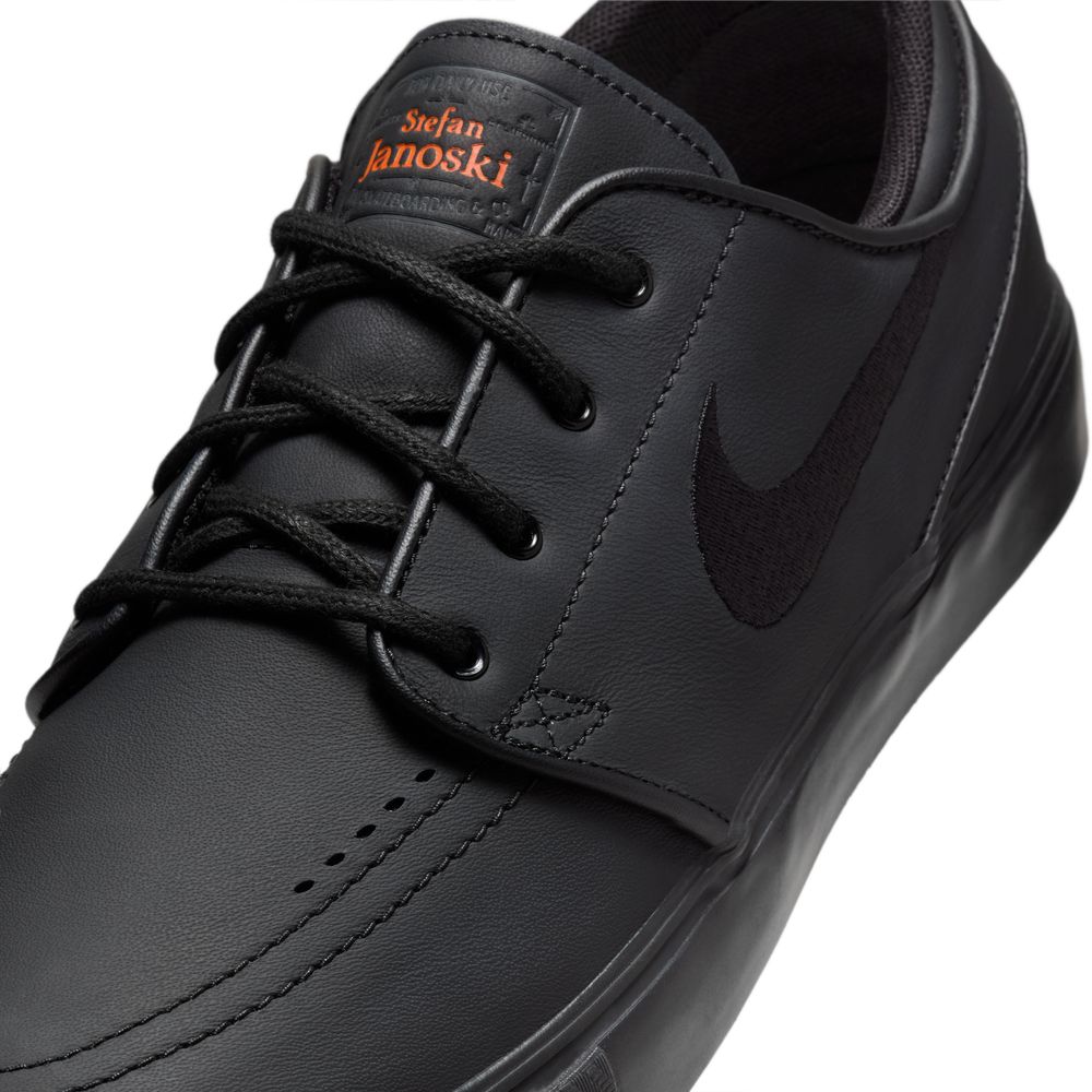 NIKE SB - Zoom Janoski Og+ Iso Orange Label "Triple Black"