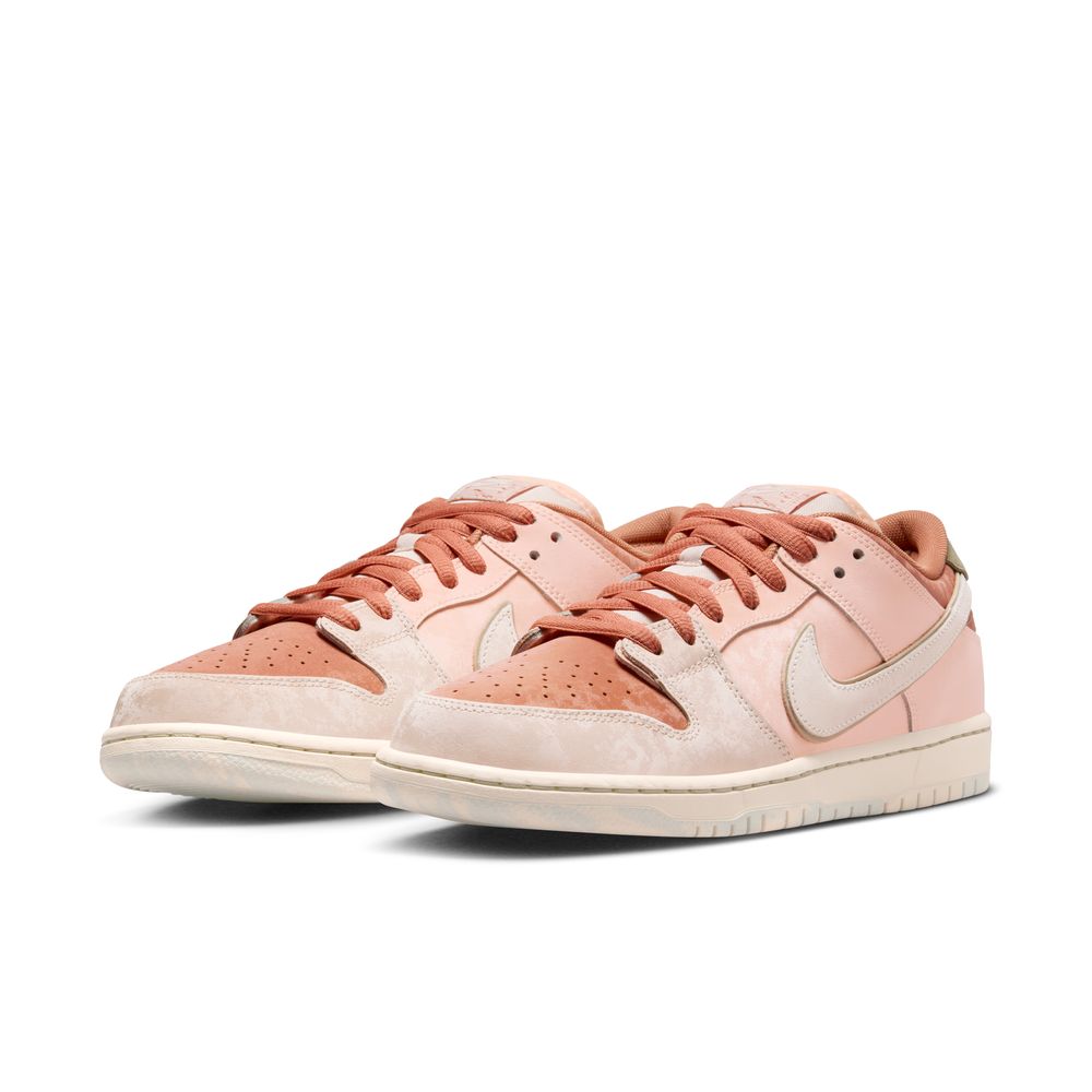 NIKE SB - DUNK LOW PRO PRM "Crimson Tint Amber Brown"