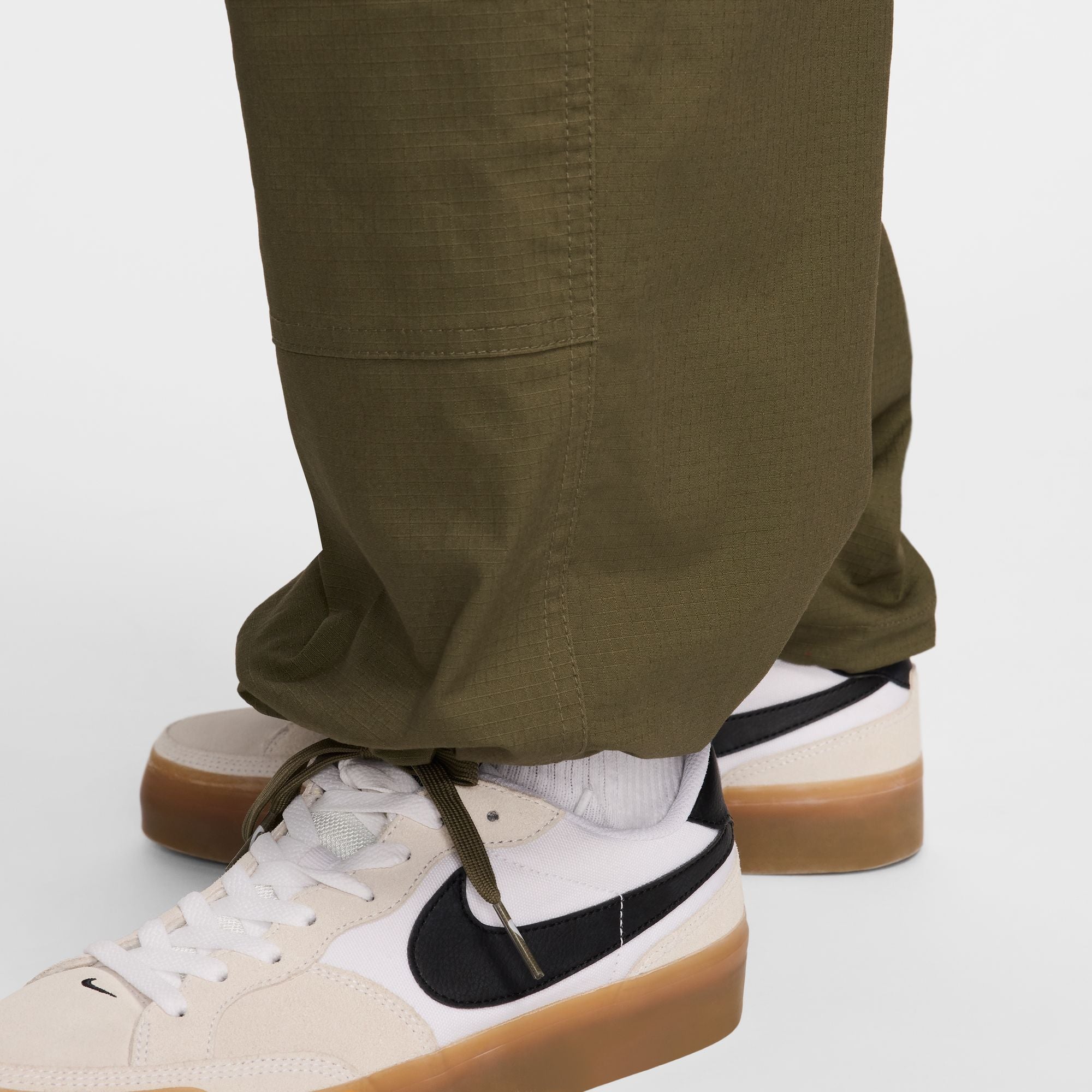 NIKE SB - AS U NK SB OVERALLS OLY AGN "Medium Olive/White"