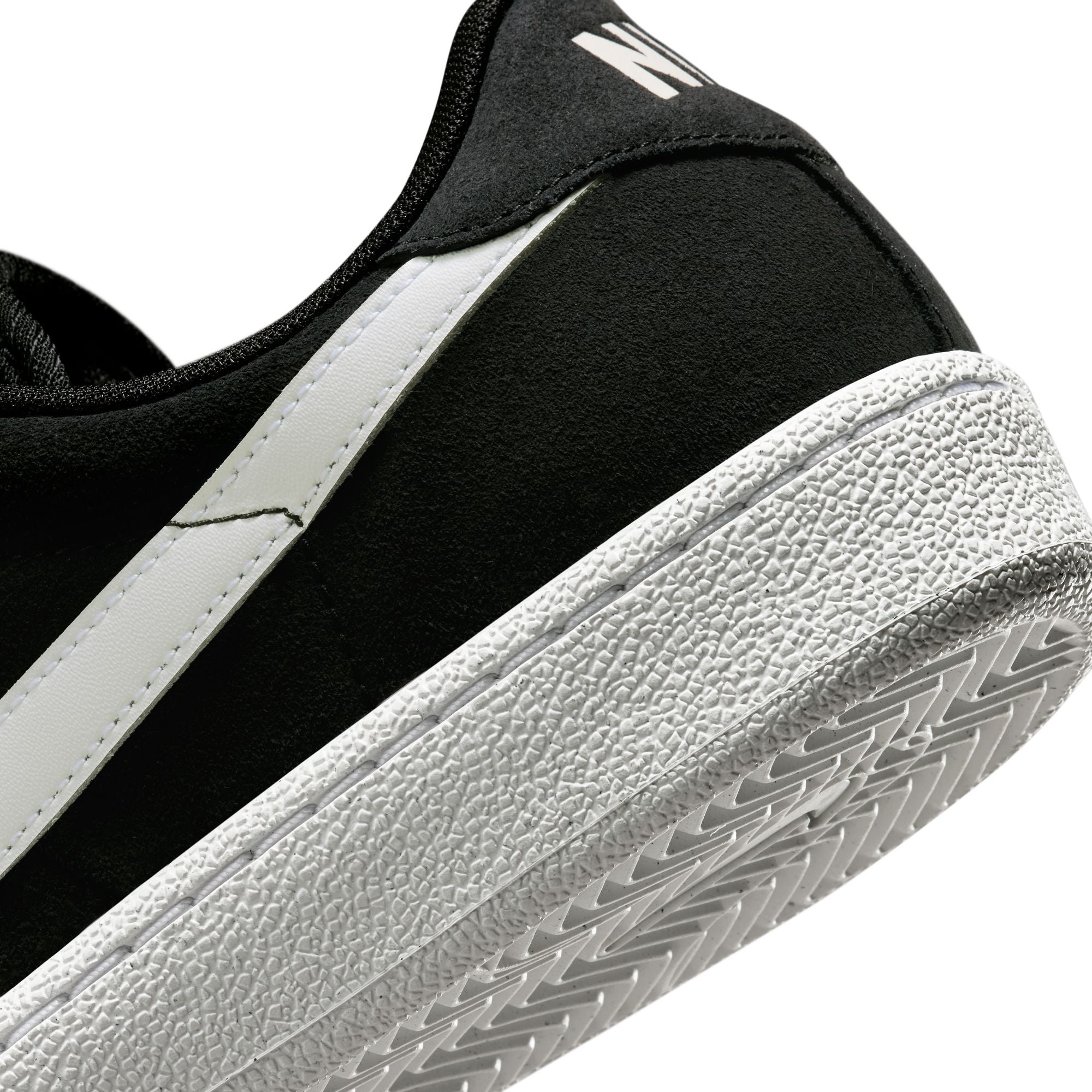 NIKE SB - ZOOM TENNIS CLASSIC  "Black/White"