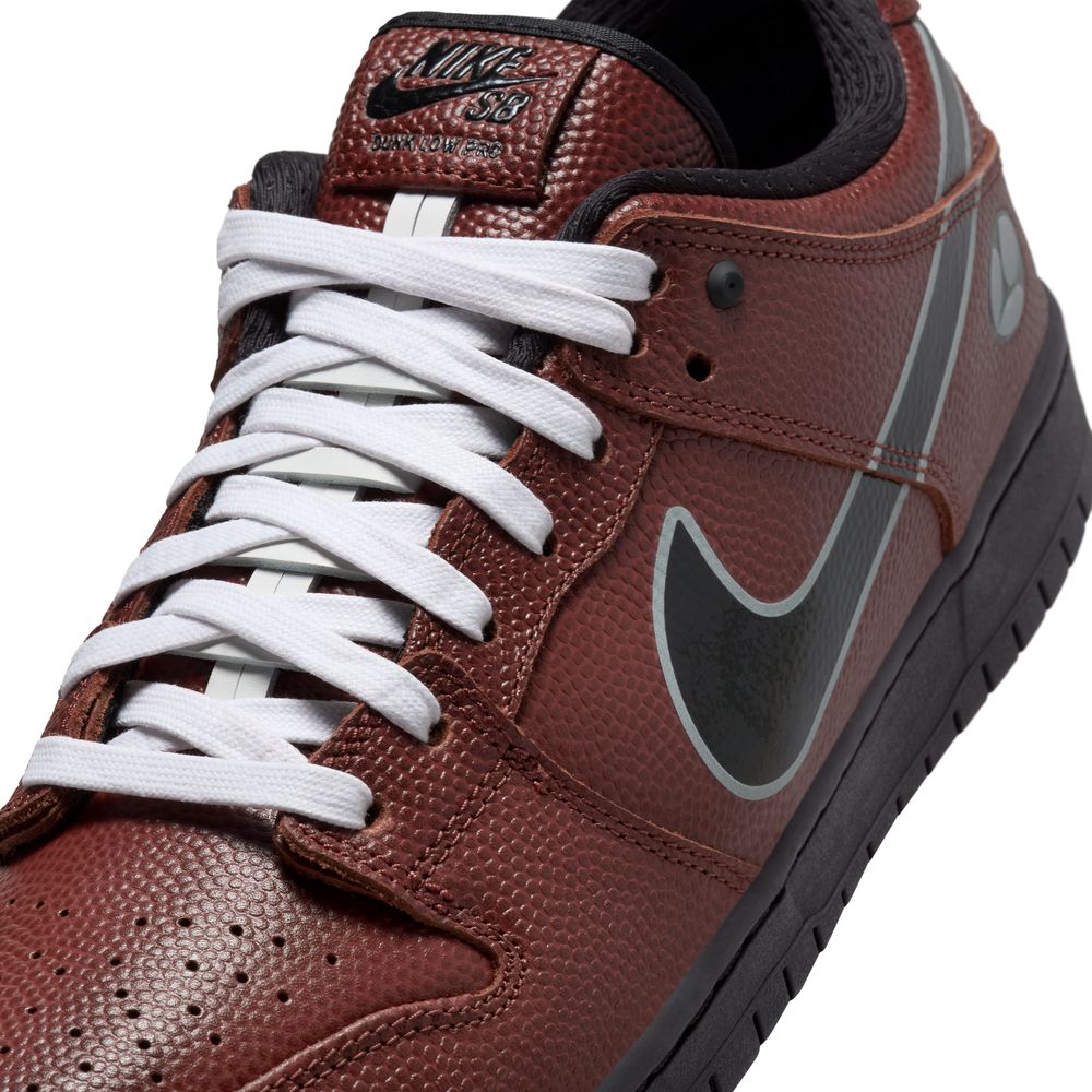 Limosine x Nike SB - Dunk Low Pro QS "Dark Pony/Black-Silver-White"