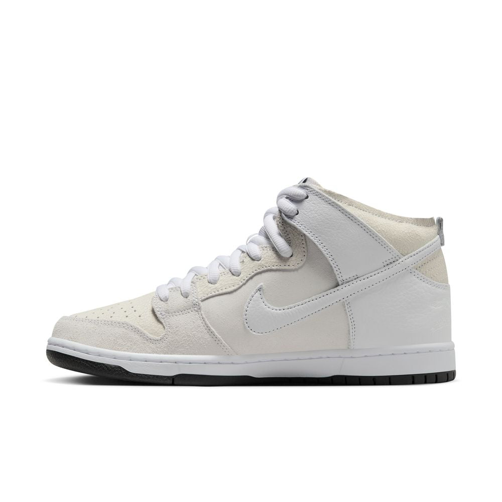 ANTI HERO x NIKE SB - DUNK HIGH QS