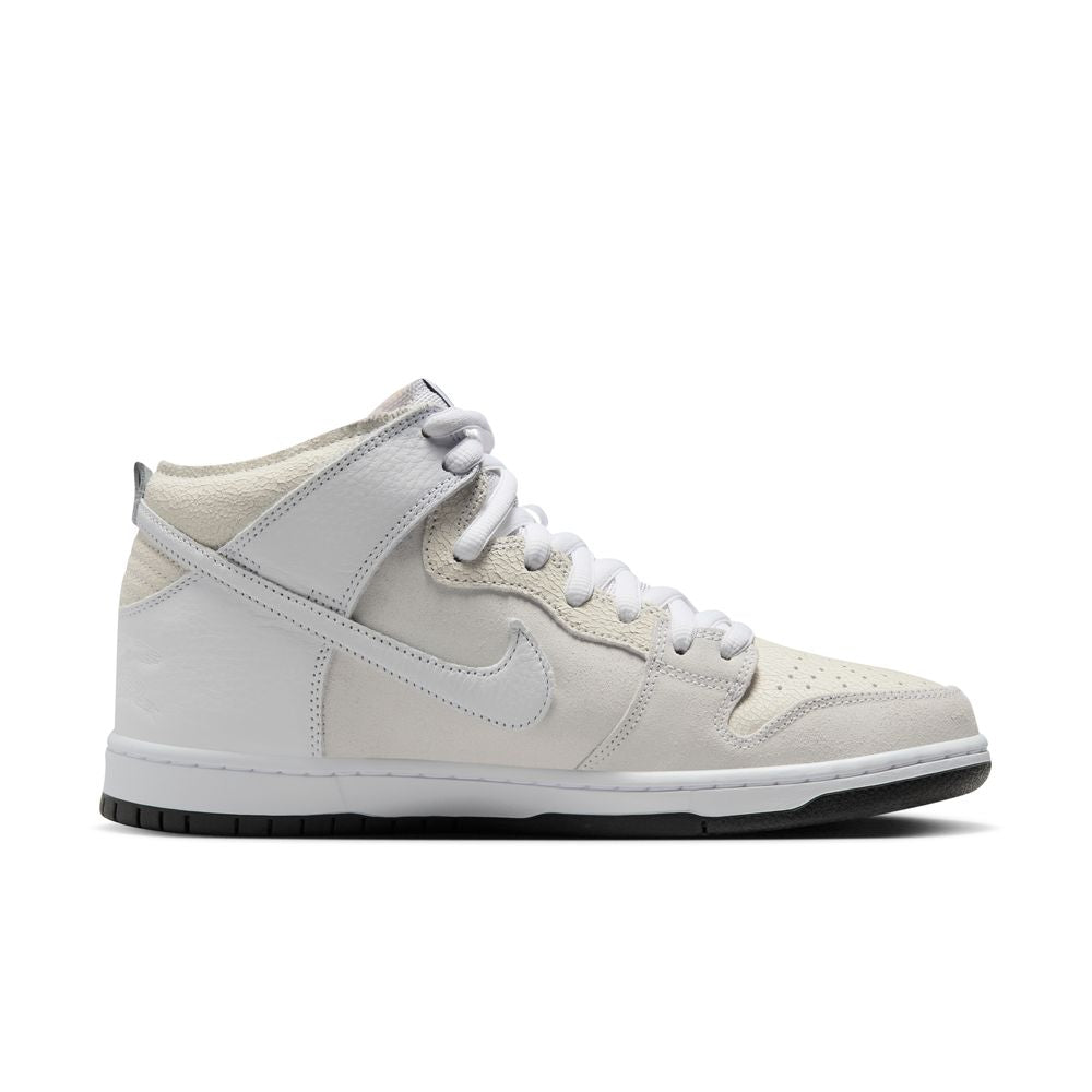 ANTI HERO x NIKE SB - DUNK HIGH QS