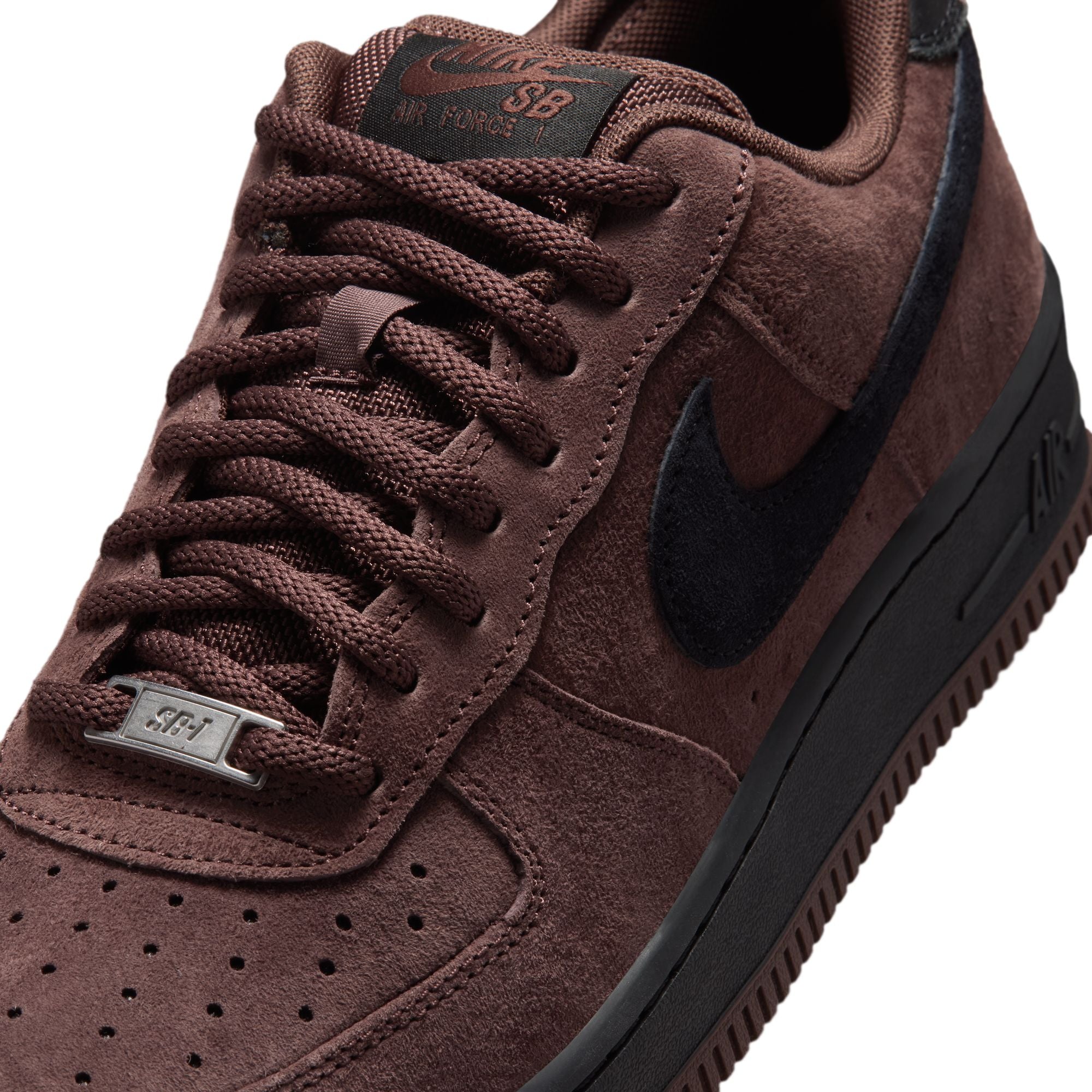 NIKE SB - AIR FORCE 1 "Light Chocolate/Black"