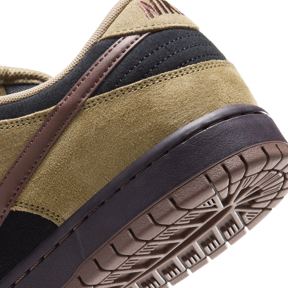 NIKE SB - DUNK LOW PRO "Filbert/Light Chocolate”