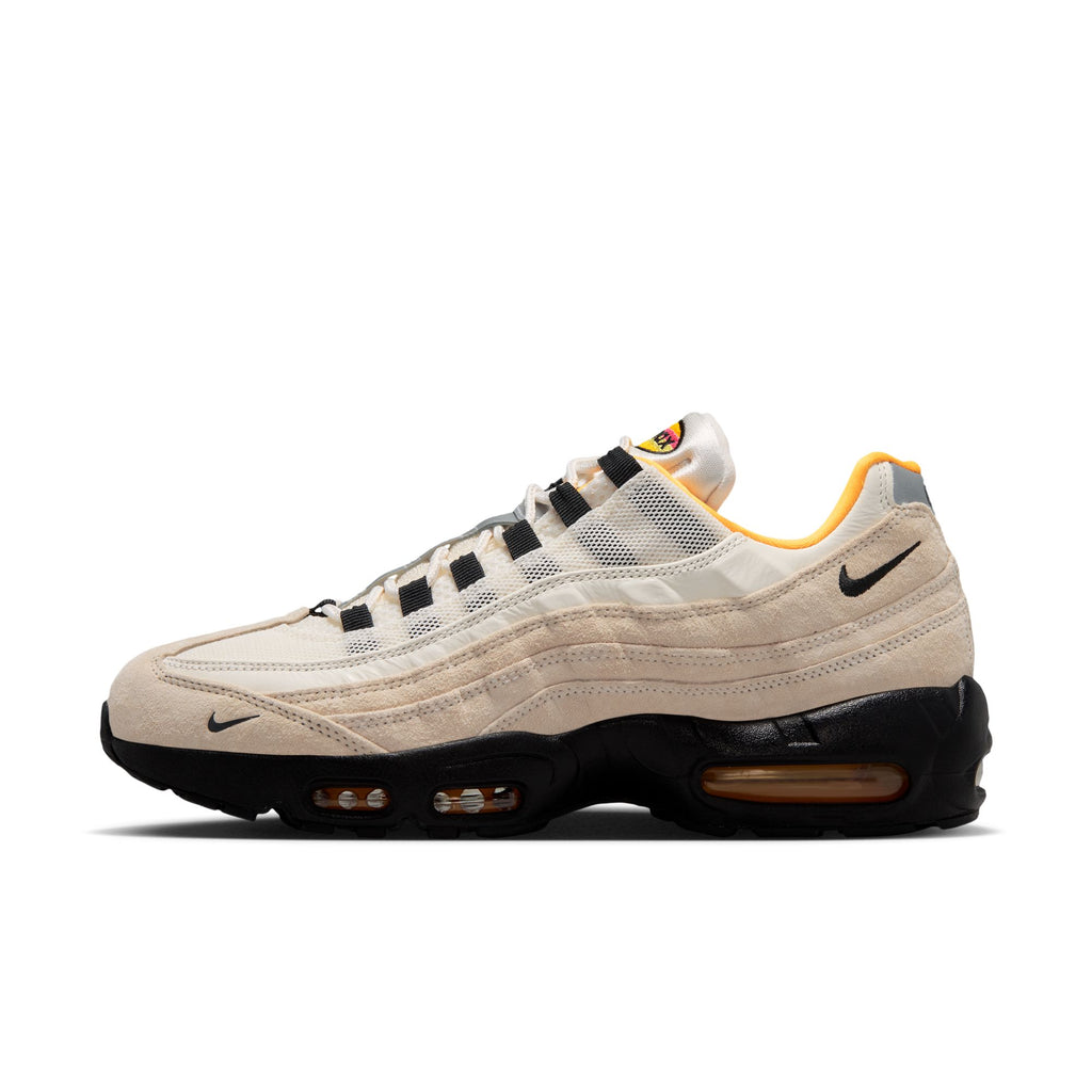 NIKE SB - "CLUB 58" FC Collection AIR MAX 95 WCP "Sail/Black-Laser Orange"