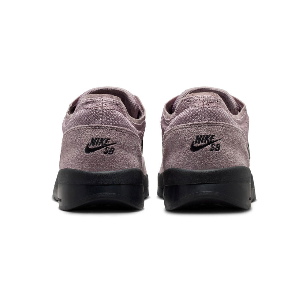 NIKE SB - PS8 "Lt Violet Ore/Black"