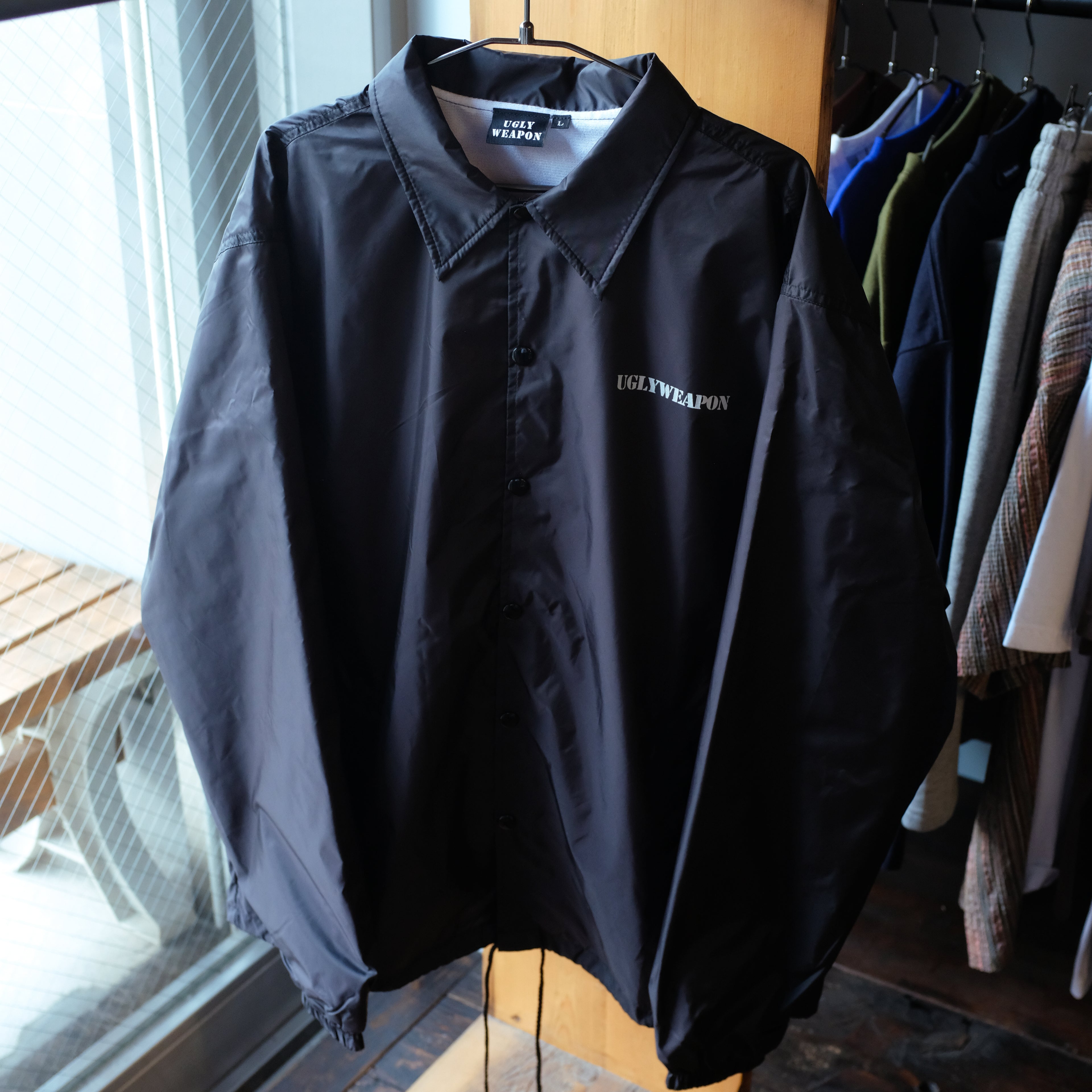 UGLY WEAPON - LOGO "HANSHA" COARCH JACKET "BLACK"