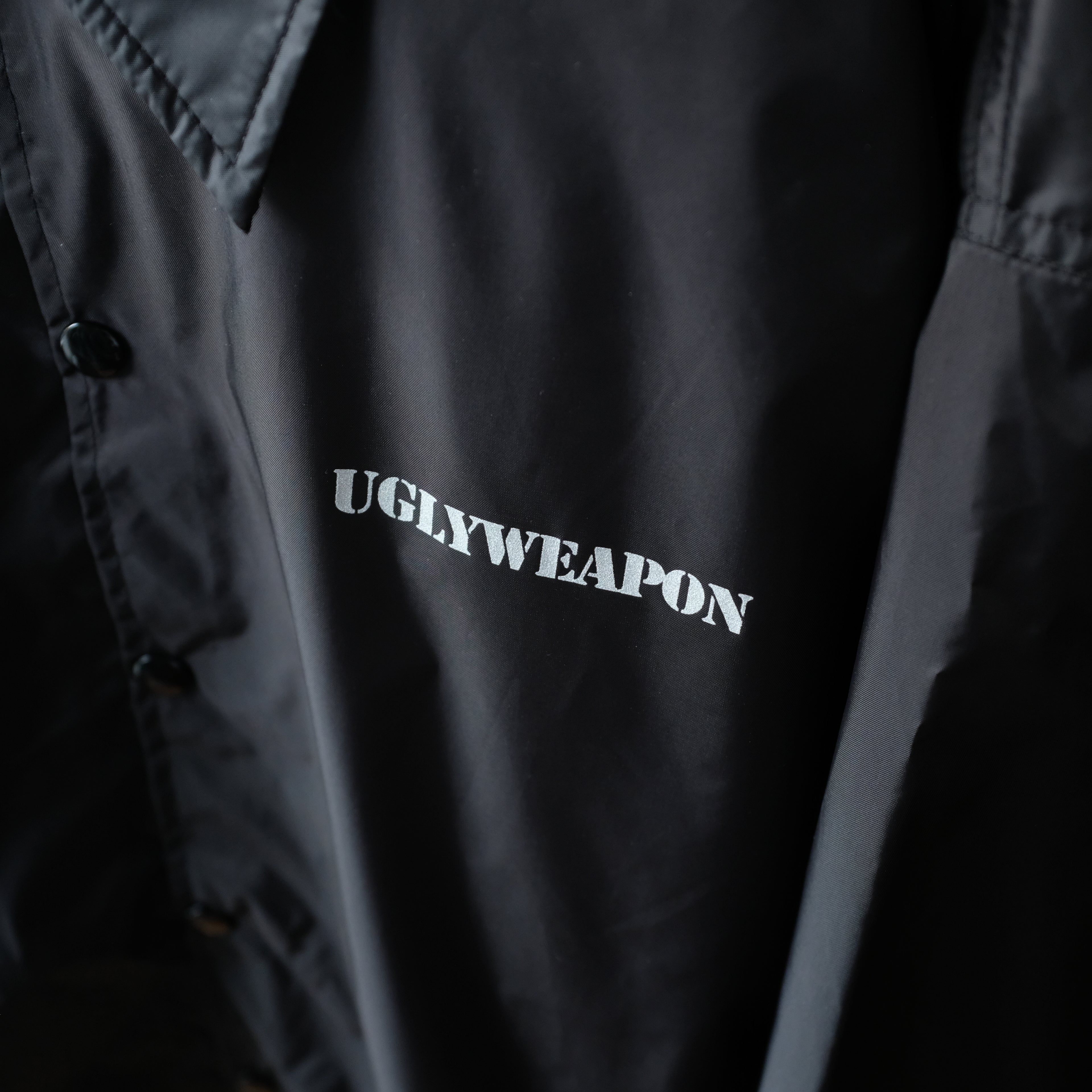 UGLY WEAPON - LOGO "HANSHA" COARCH JACKET "BLACK"