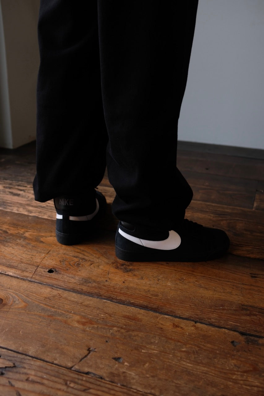 NIKE SB - ZOOM BLAZER MID "Black/White/Black"