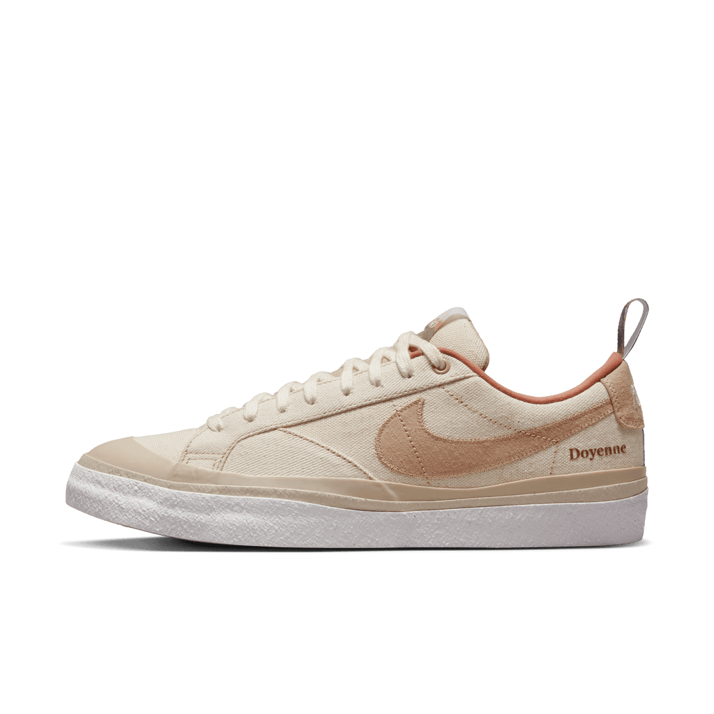 NIKE SB - BLAZER LOW QS Doyenne "COCONUT MILK/RATTAN - LIMESTONE"