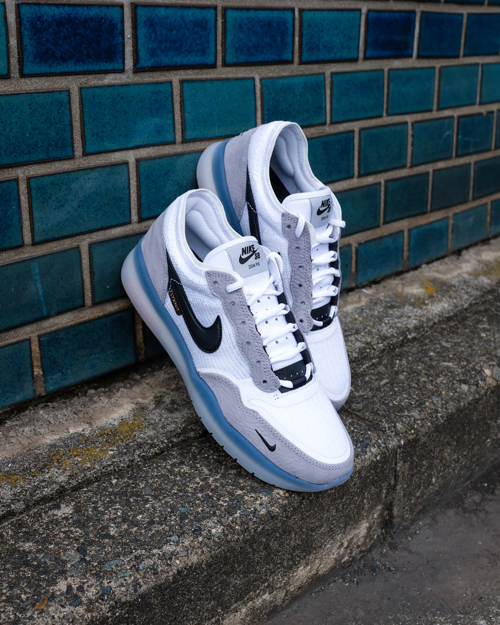 NIKE SB - PS8 "Wolf Grey/Black"