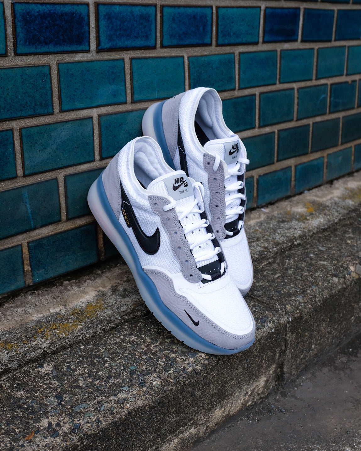 NIKE SB - PS8 "Wolf Grey/Black"