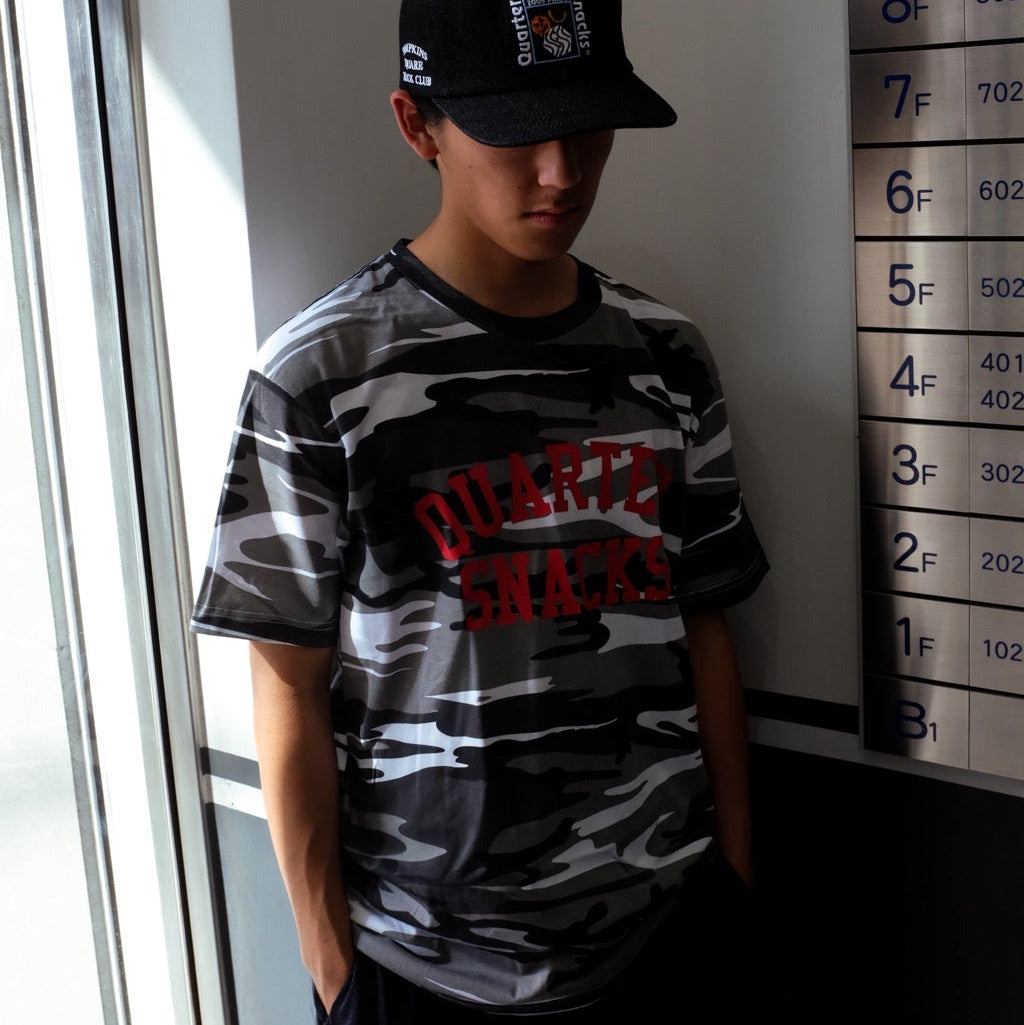 QUARTERSNACKS  - Camo Arch Tee "Black & White"