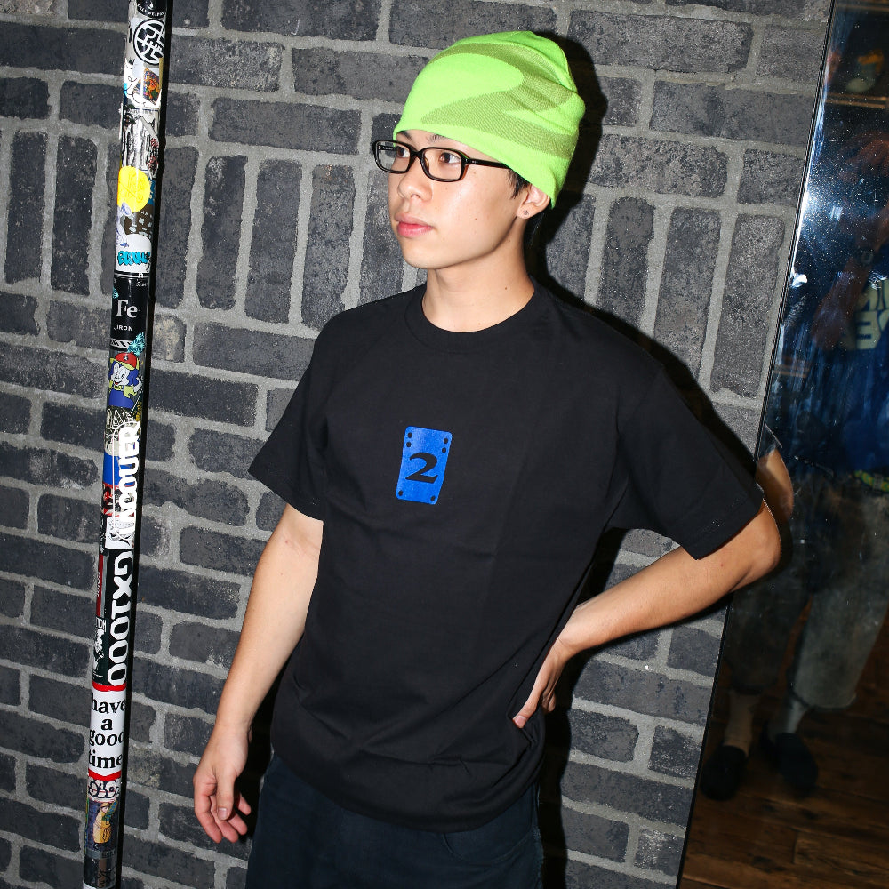 2 RISER PADS - Logo Tee "Black"