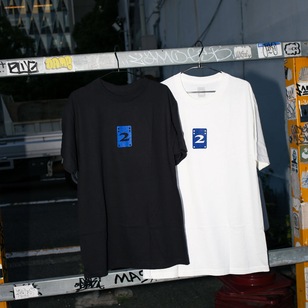 2 RISER PADS - Logo Tee "Black"
