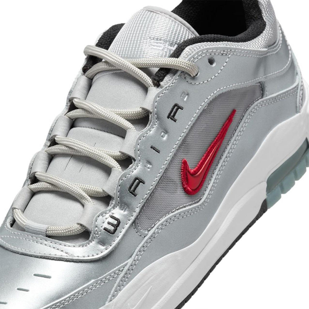NIKE SB - AIR MAX ISHOD PRM "Silver Bullet"