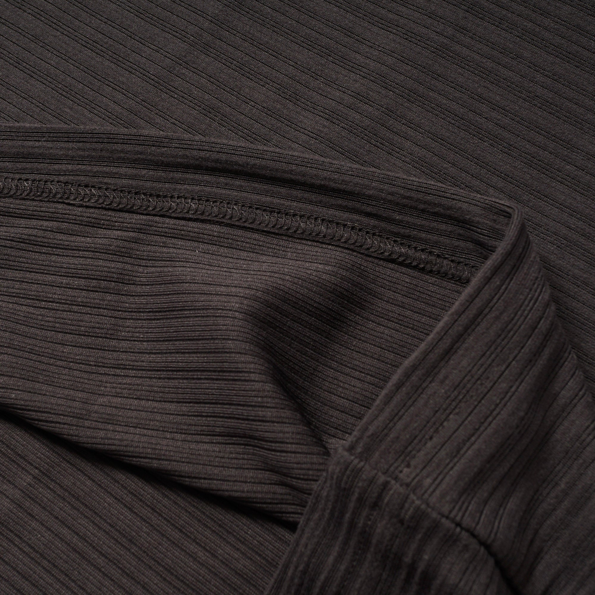 Lidairpeaks - Striped Emboss T-shirts "Charcoal"