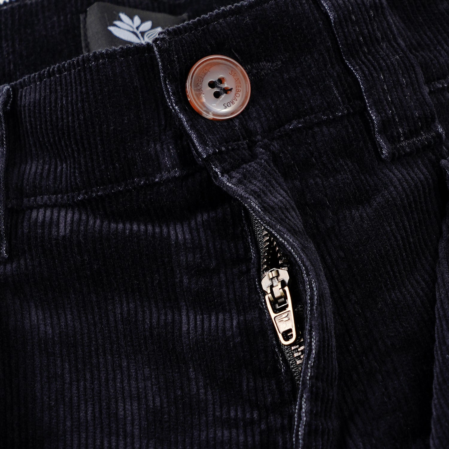 MAGENTA SKATEBOARDS - OG CHINO CORD "BLACK"