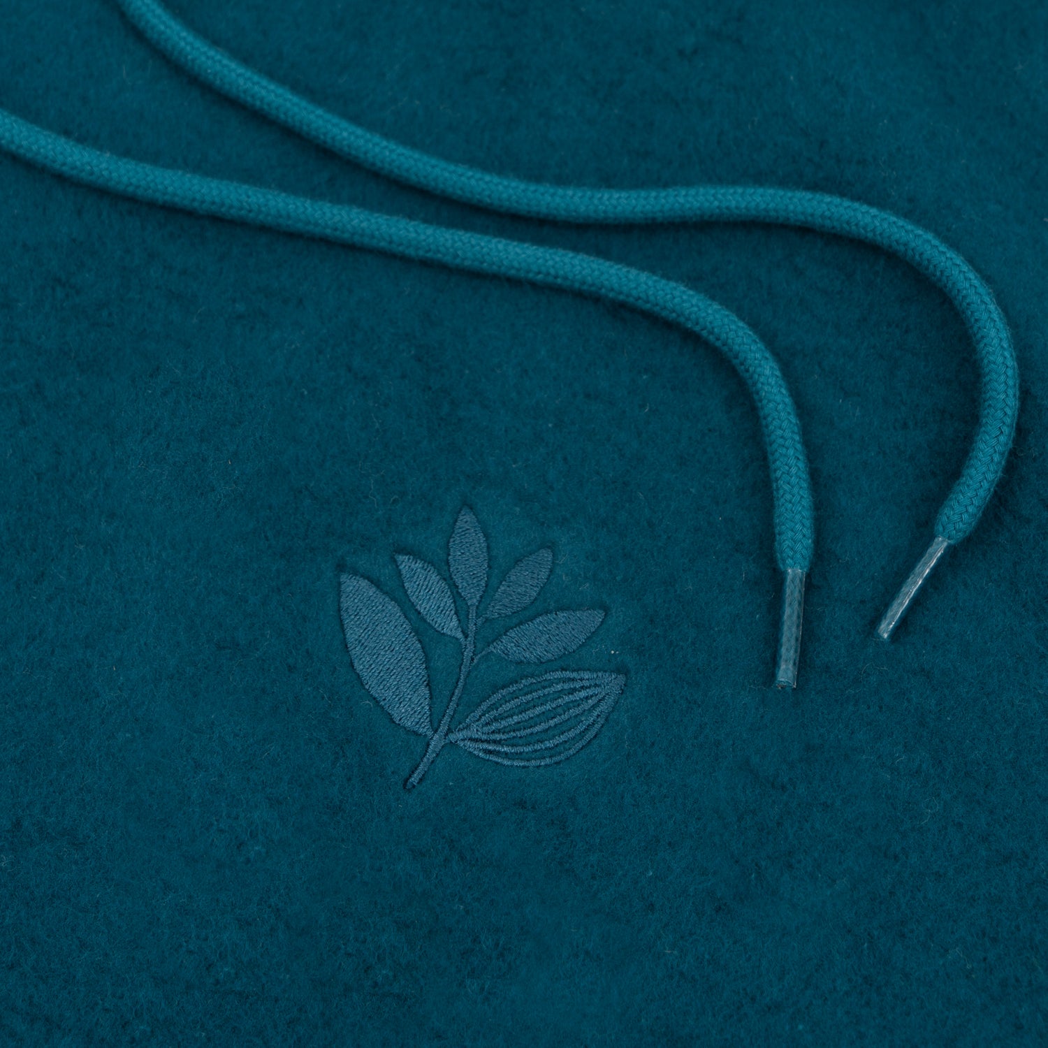 MAGENTA SKATEBOARDS - PATCH HOODIE "Petrol Blue"